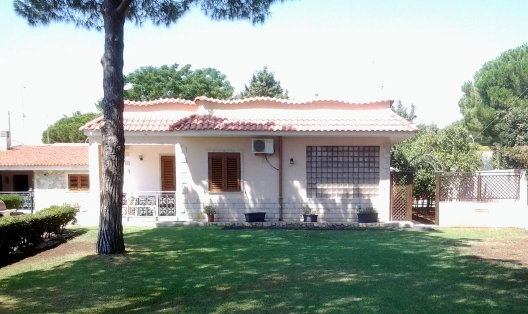 Apartment with Garden View