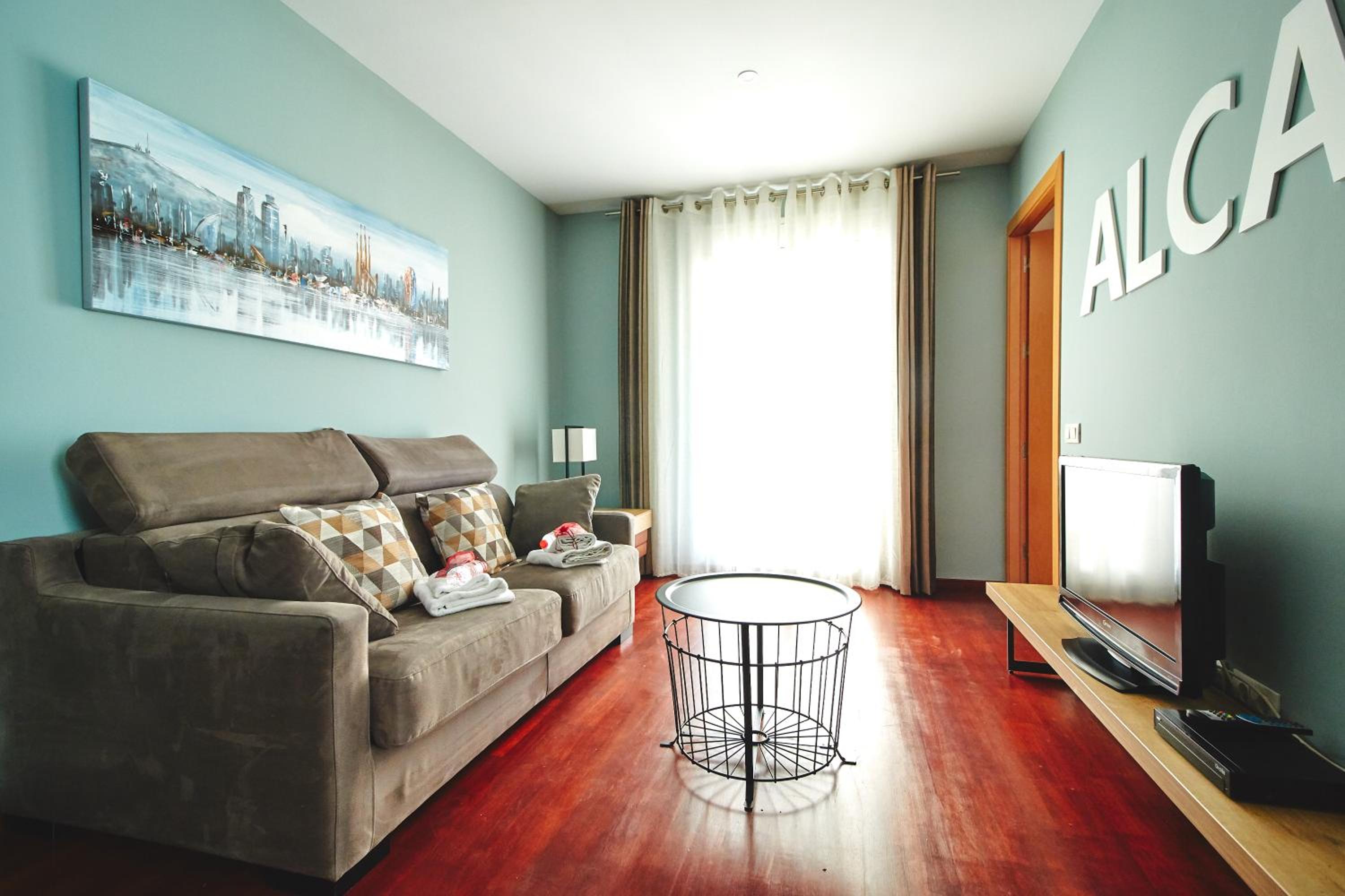 Two-Bedroom Apartment (5 Adults) photo 1