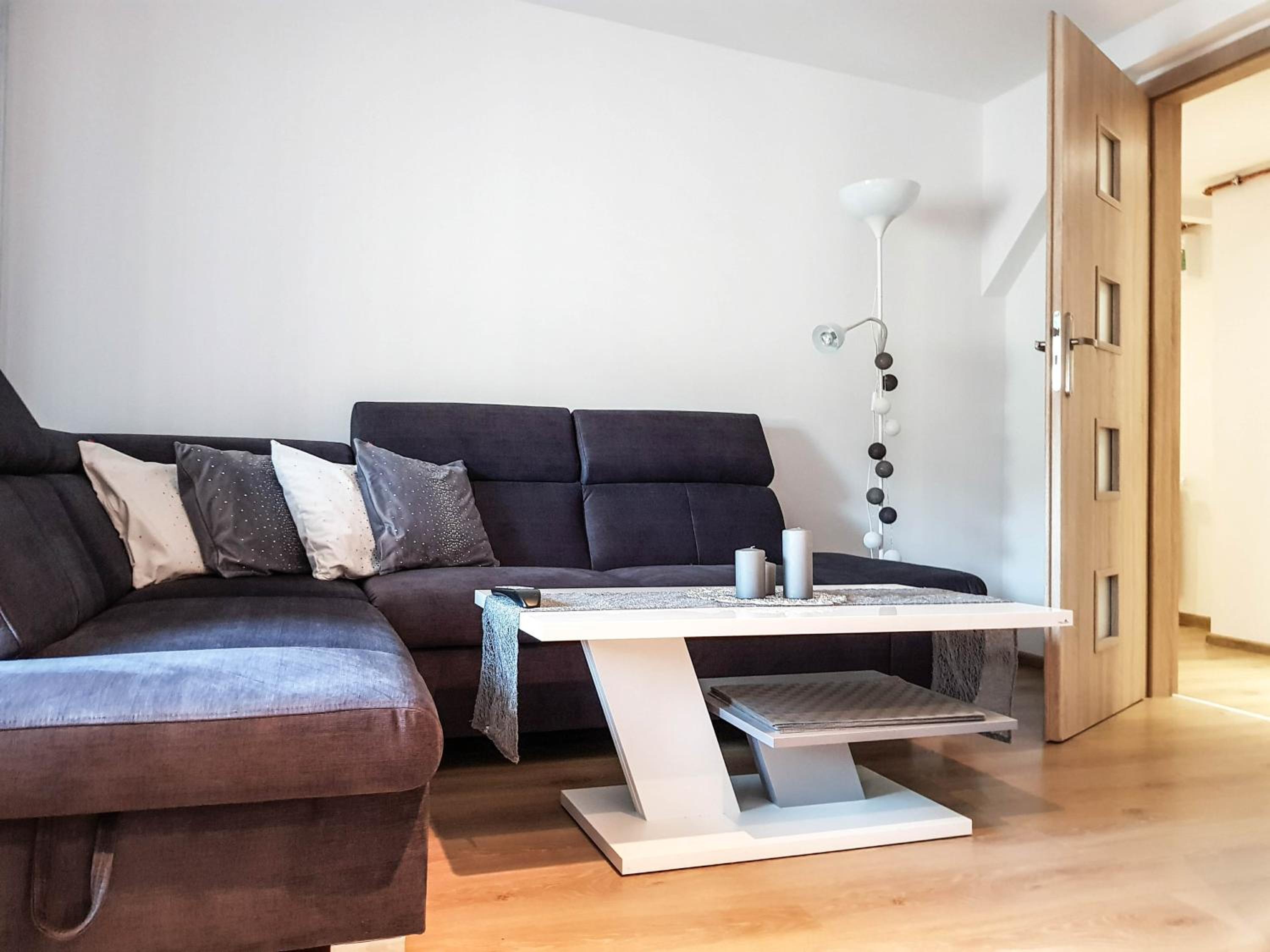 Small One Bedroom Apartment  - Photo 5