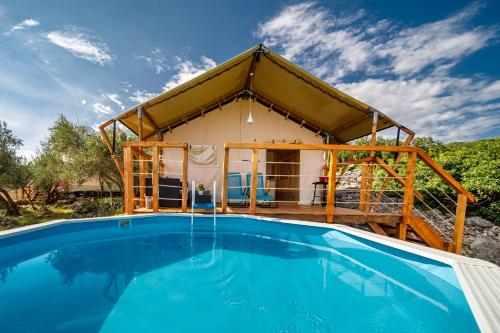 Tent with Pool