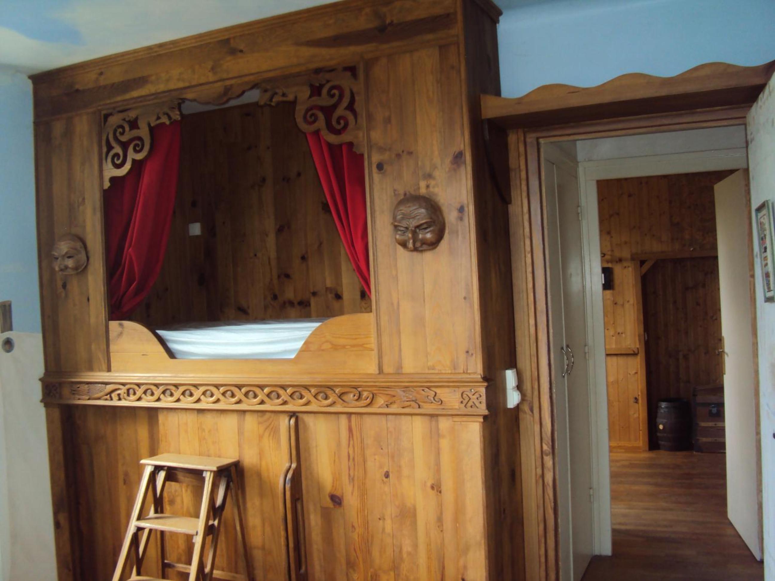Double or Twin Room with Shared Bathroom photo 3