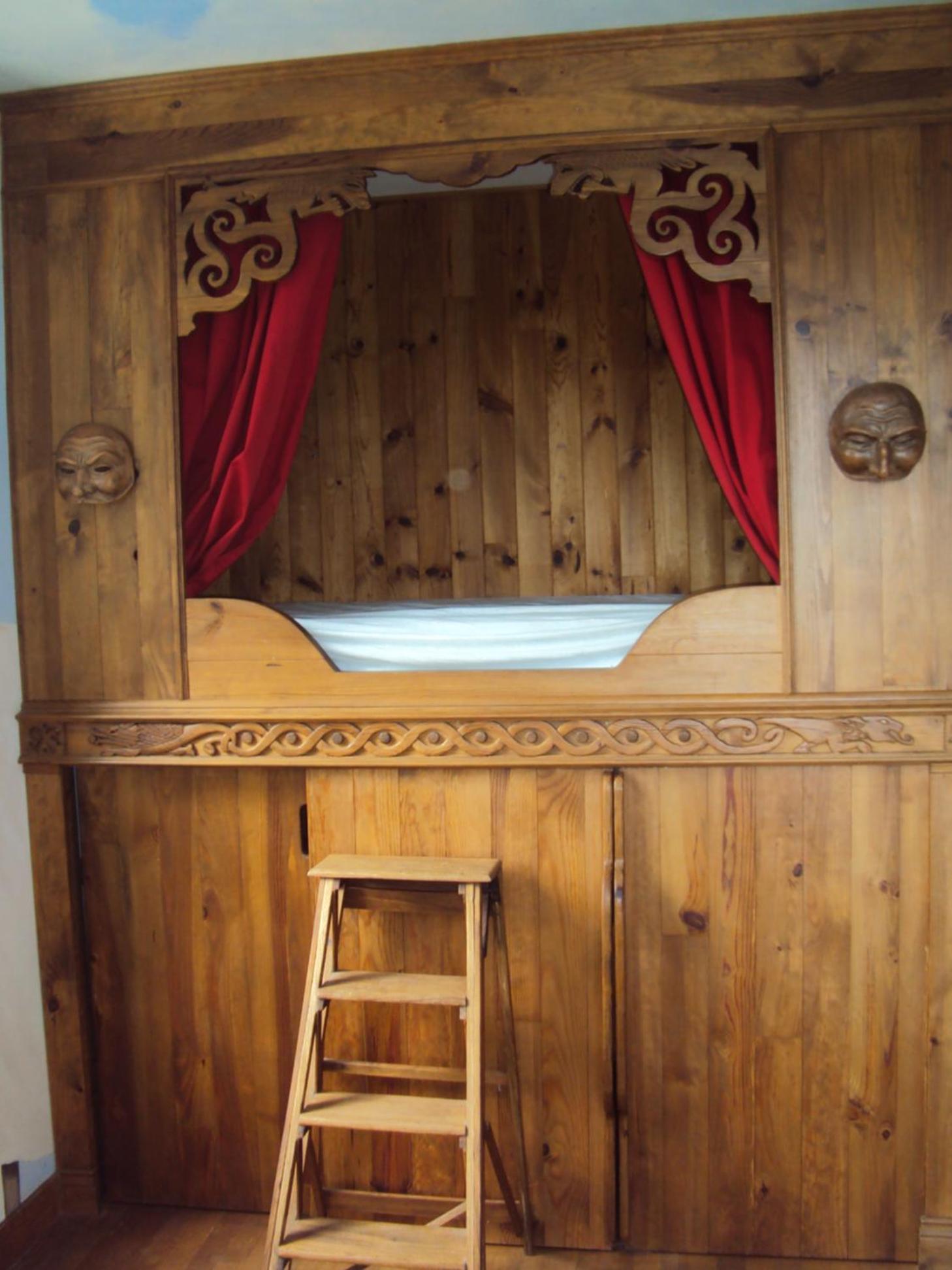 Double or Twin Room with Shared Bathroom photo 2