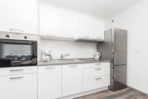 Apartment - Ground Floor photo 3