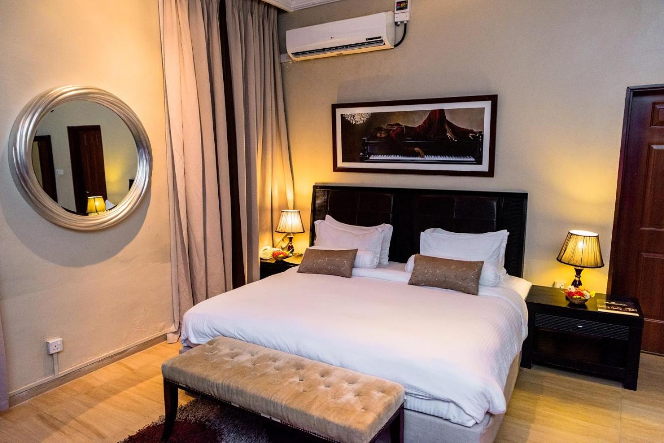 hotel room