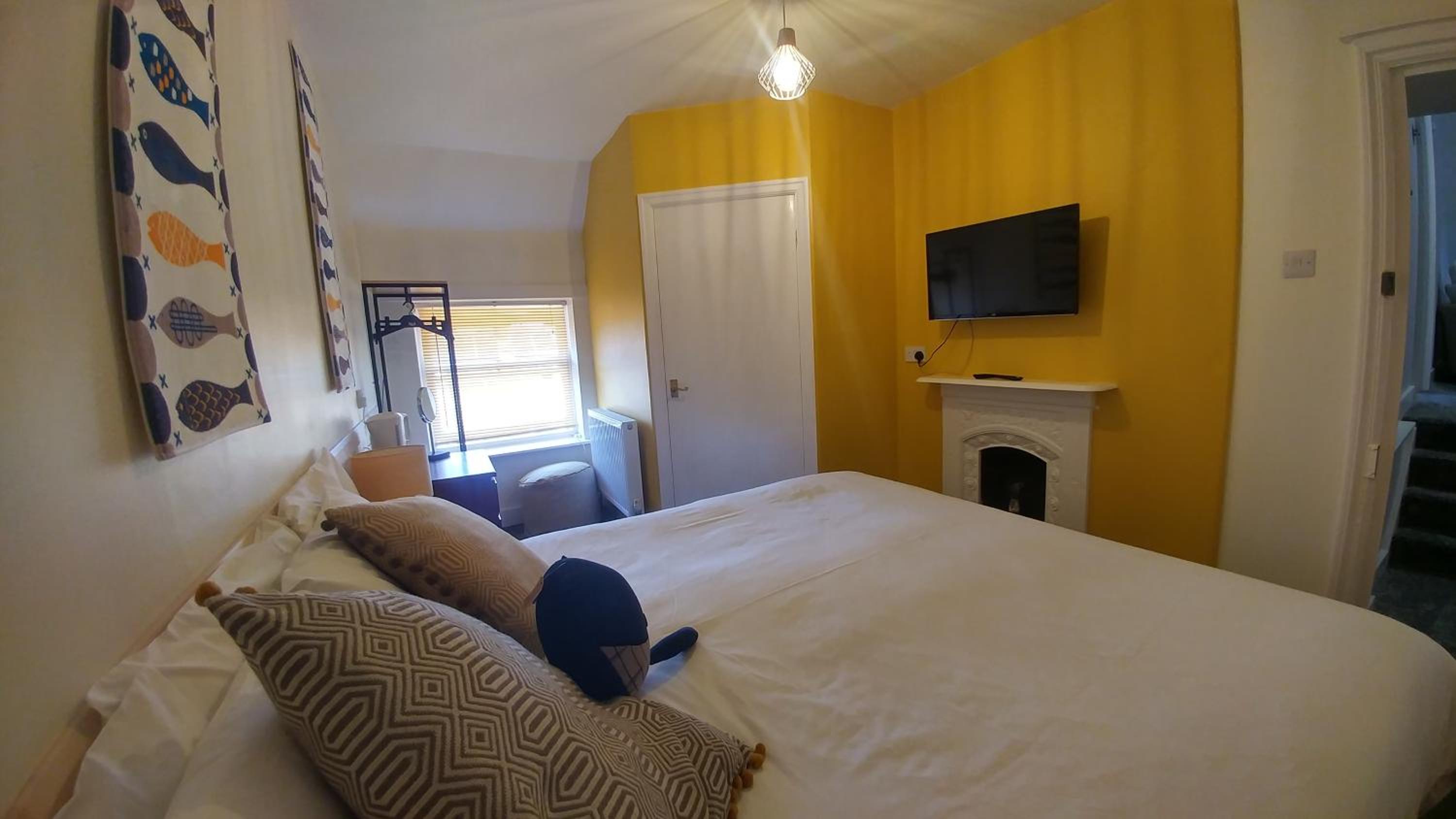 Deluxe King Room photo 1