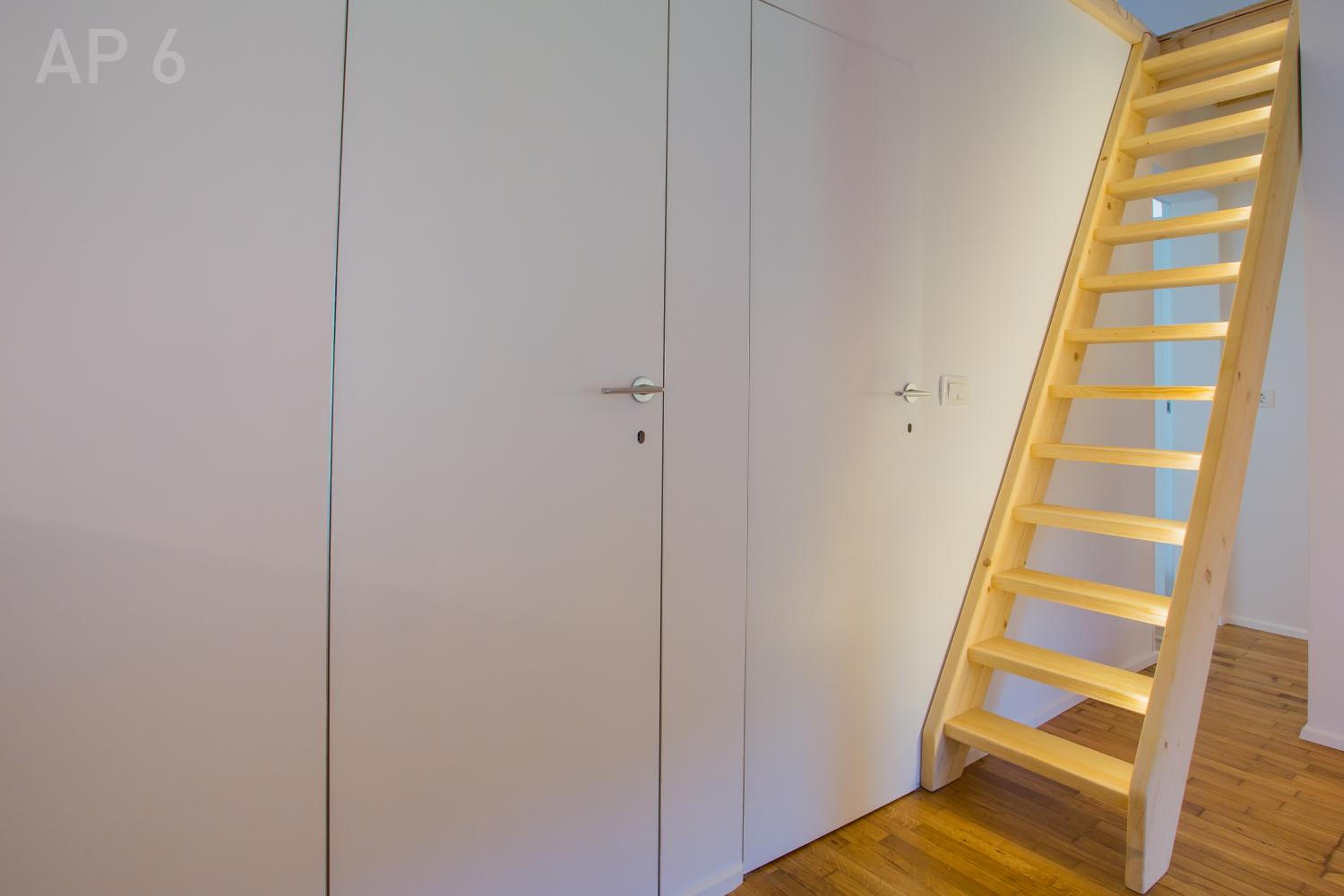 Apartment - Split Level photo 1
