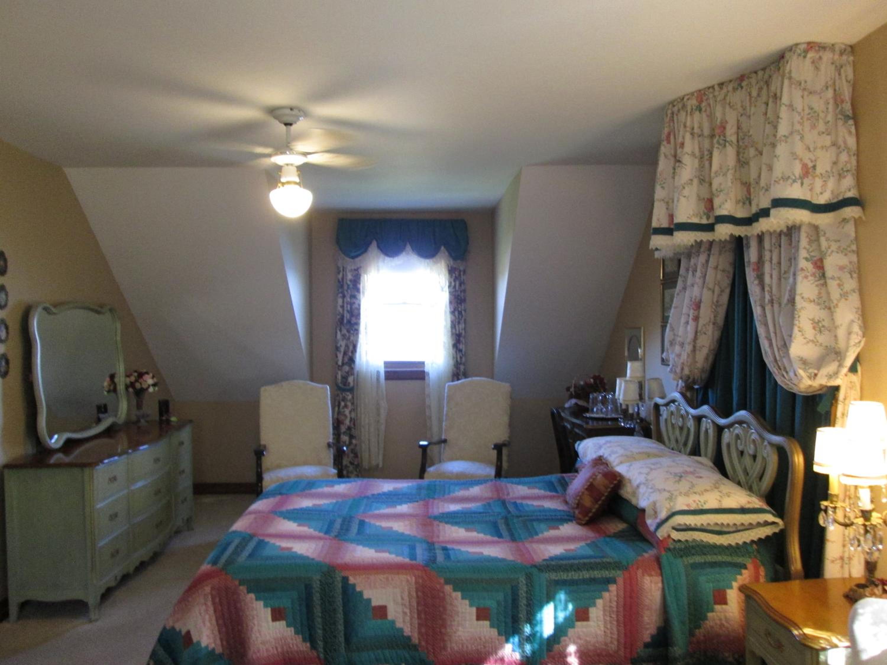 Queen Room with Sea View