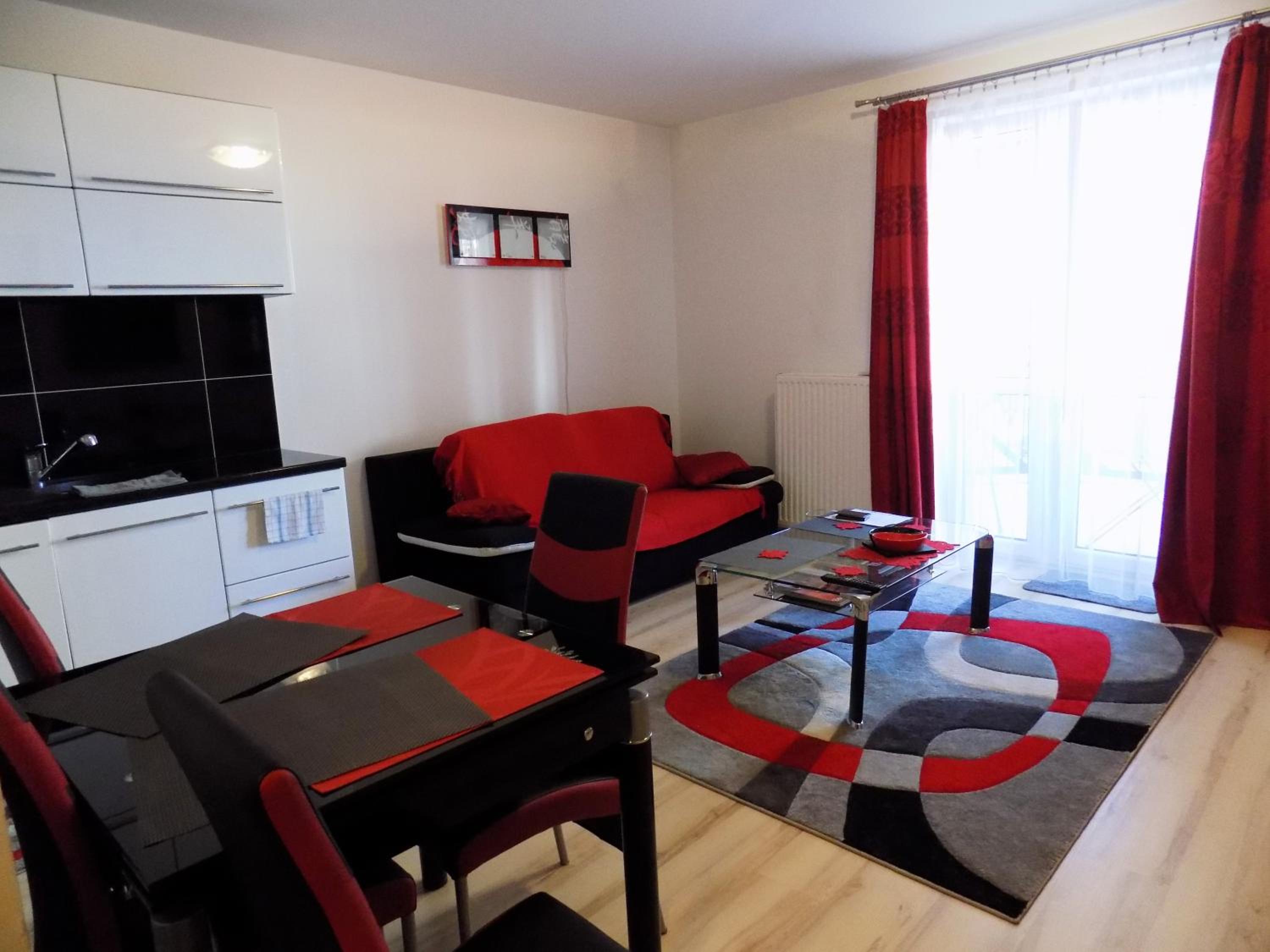 Studio Apartment photo 2