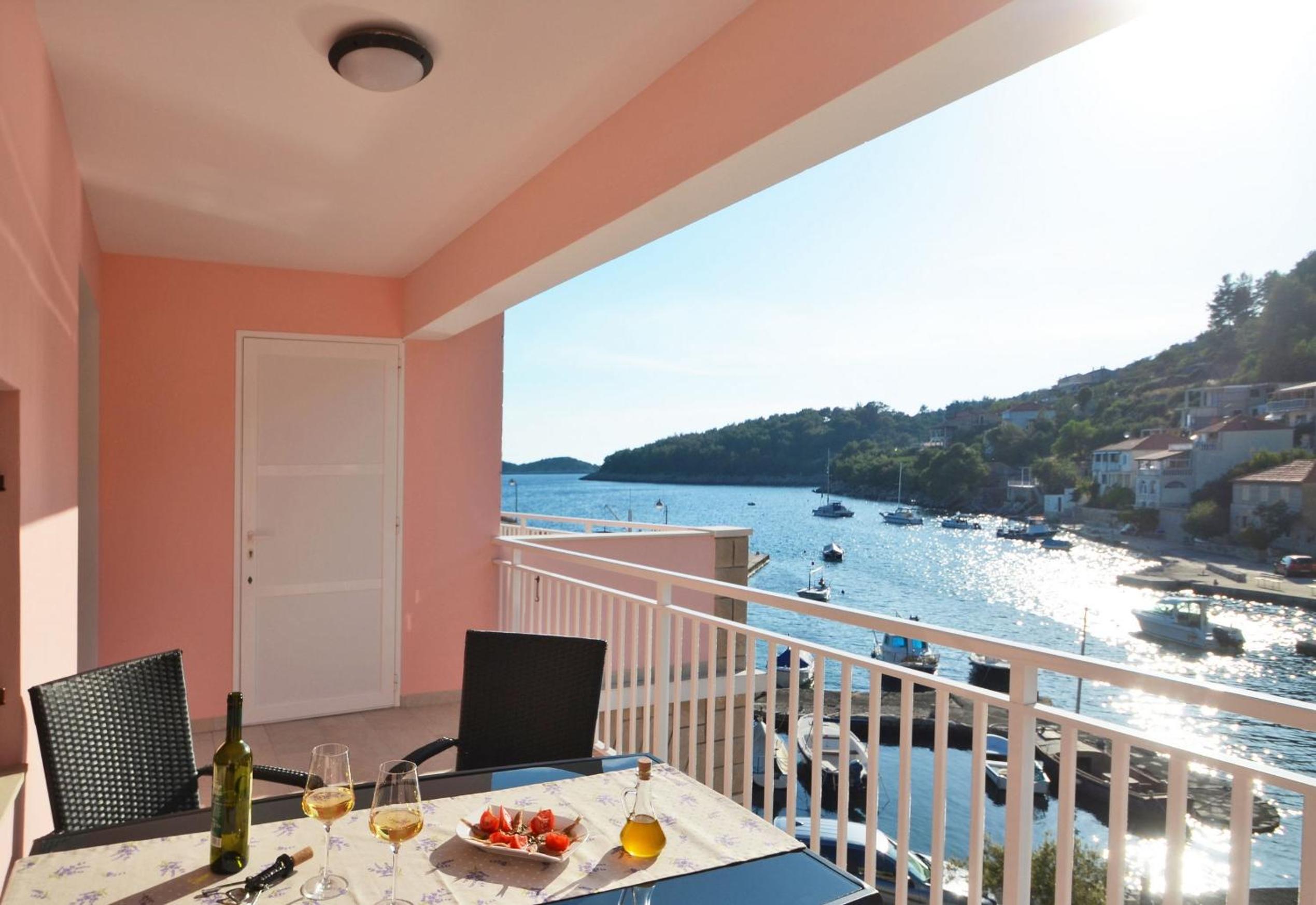 Apartment with Sea View