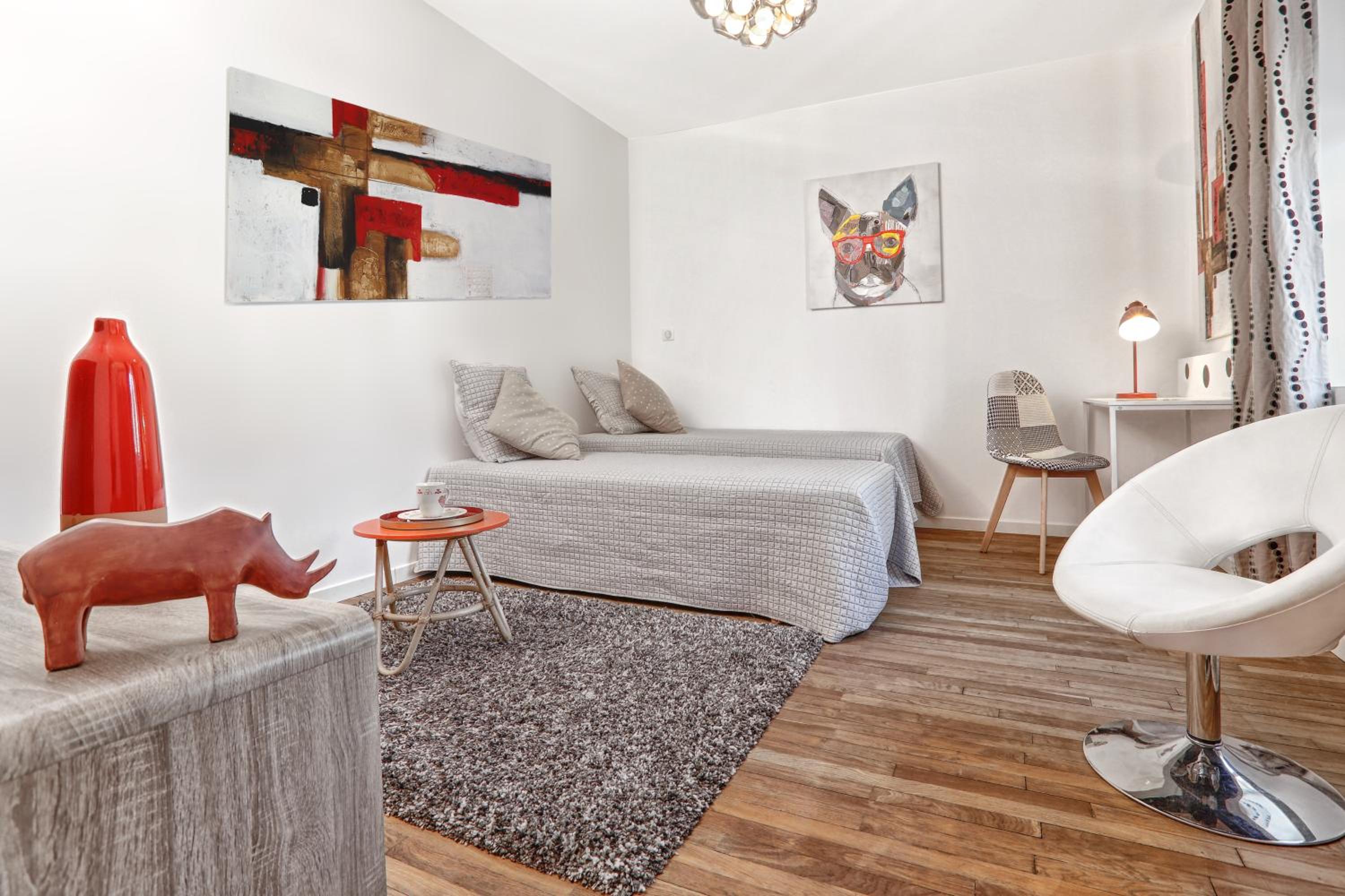 Studio Apartment photo 3