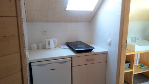Apartment with View and Balcony - Photo 3