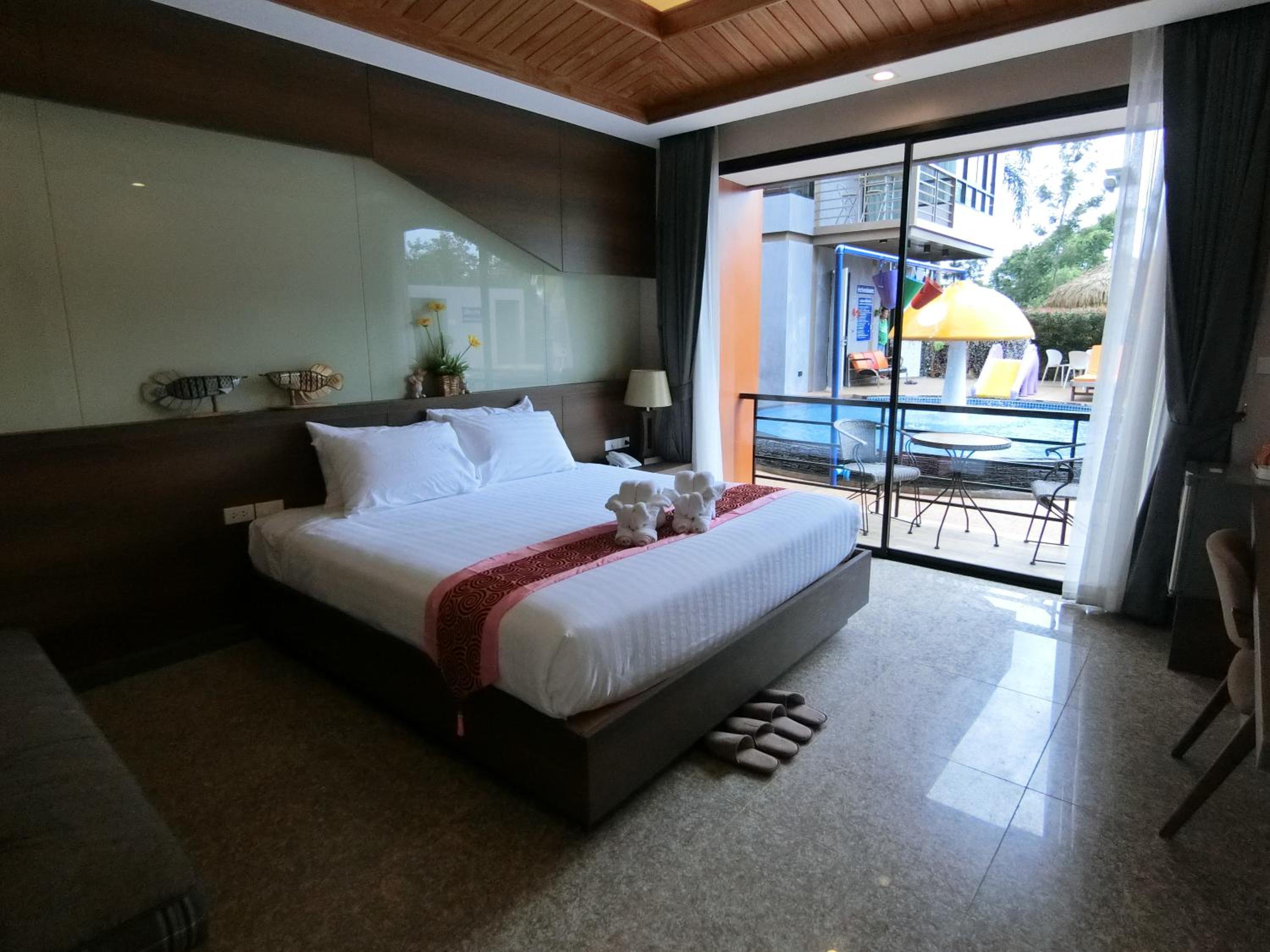 King Room with Pool View photo 1
