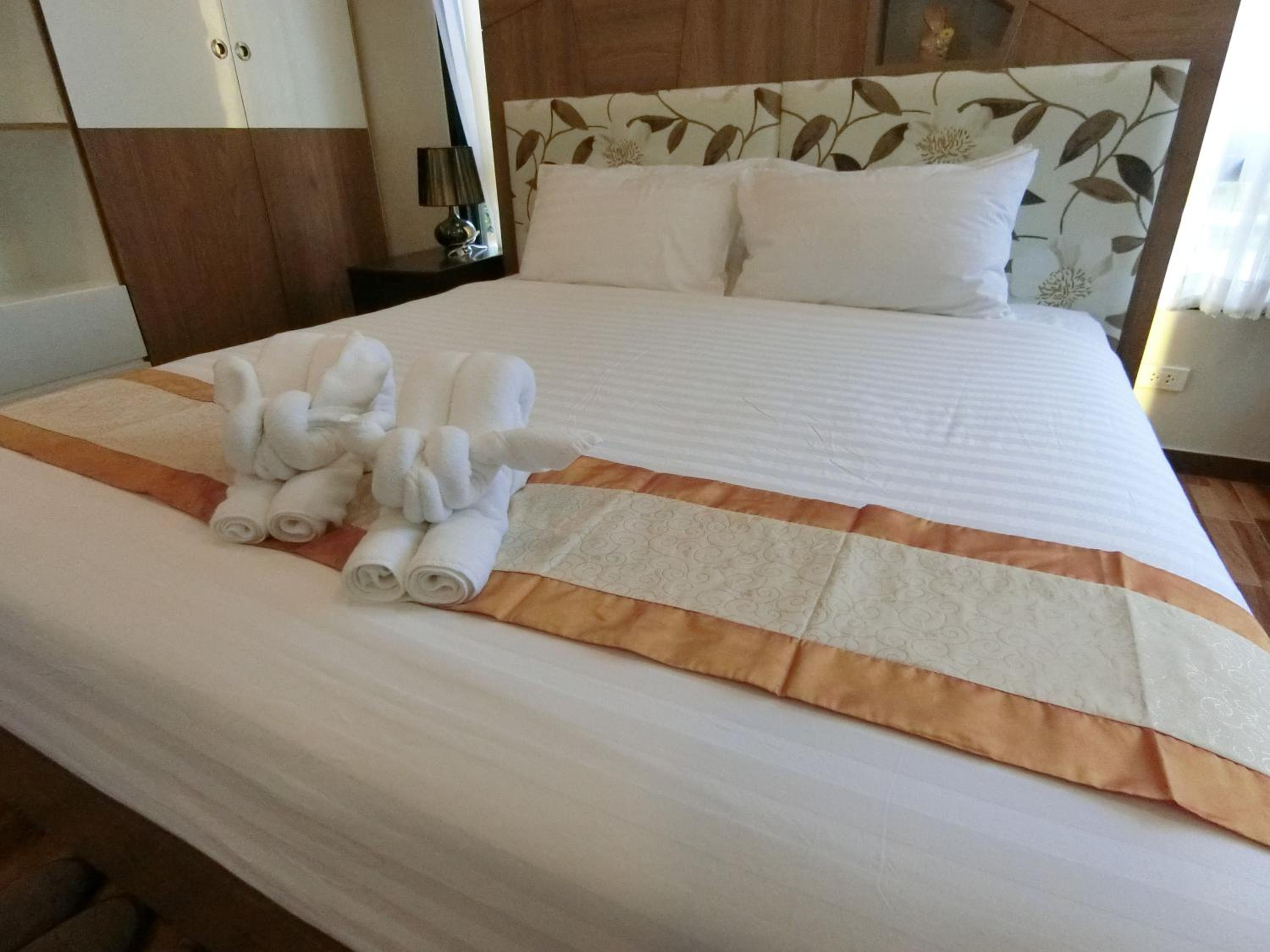 Deluxe Double Room with Bath photo 1