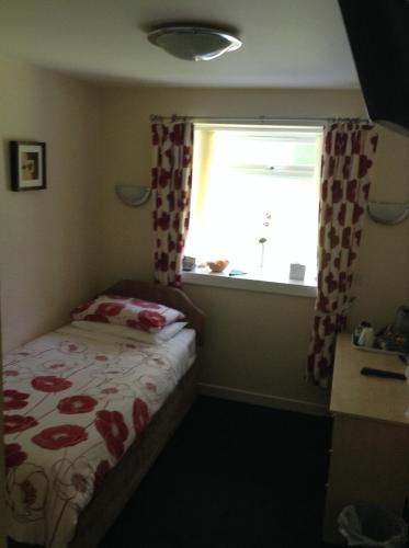 Single Room with Private Bathroom