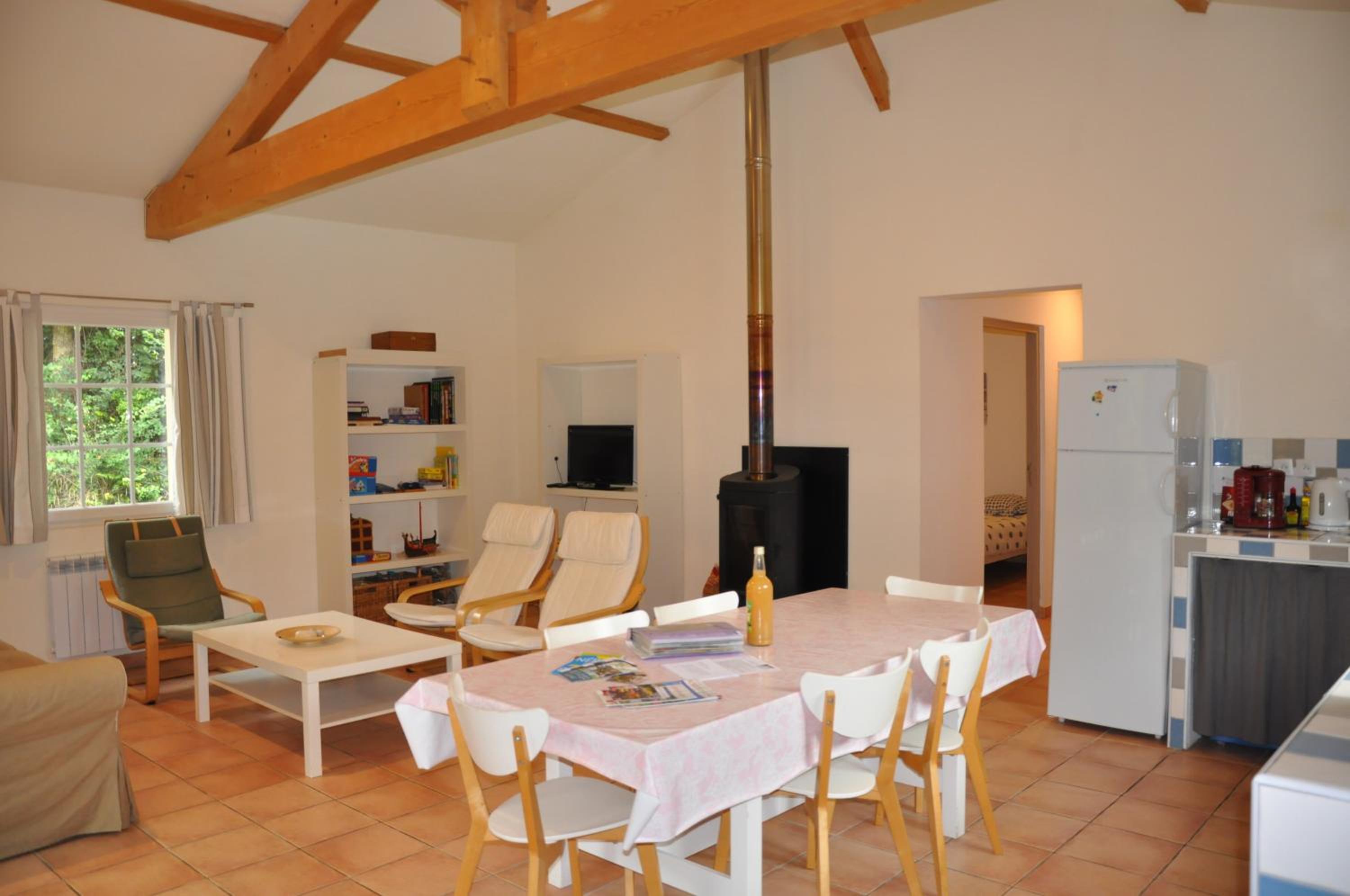 Three-Bedroom House photo 3