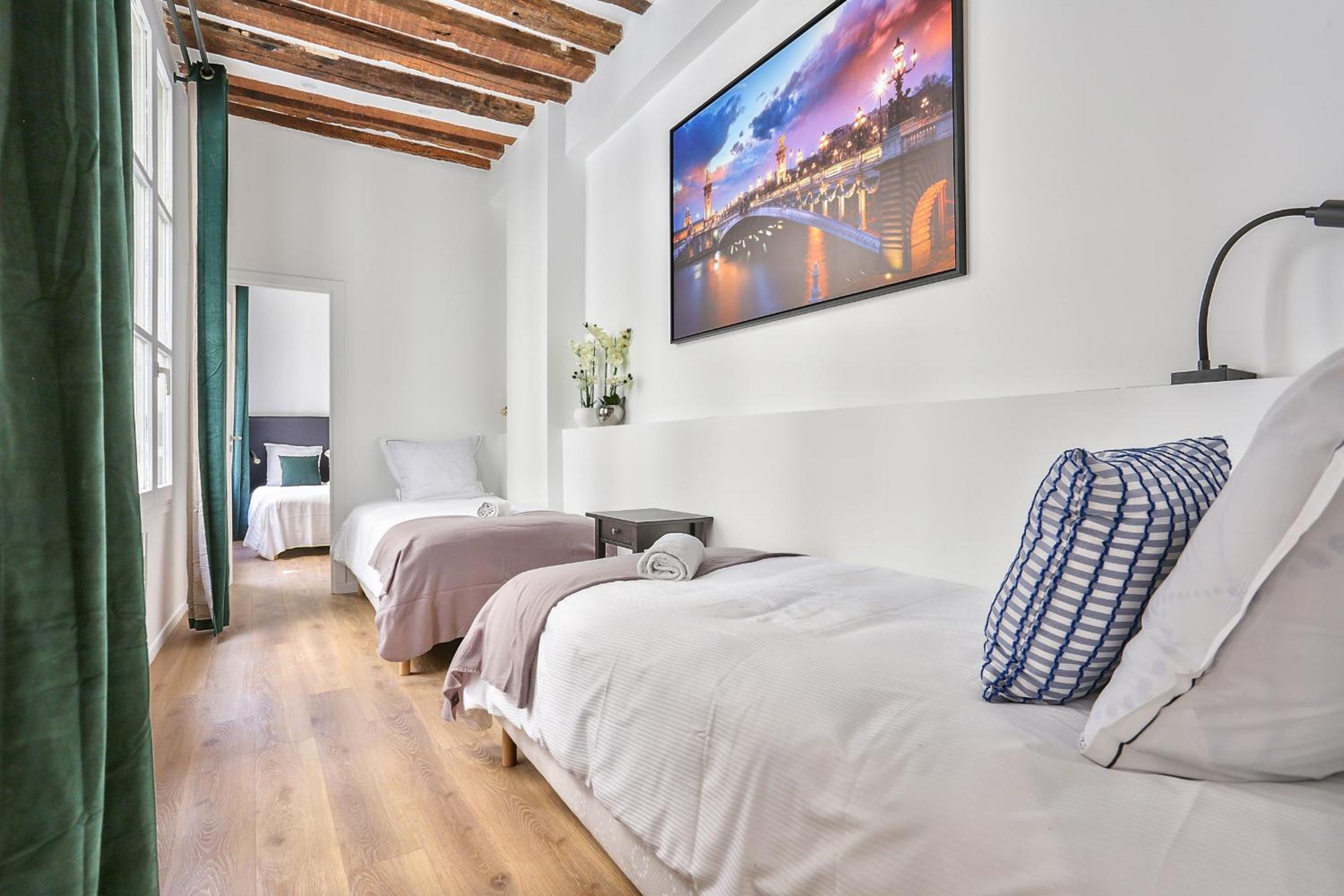Apartment photo 1