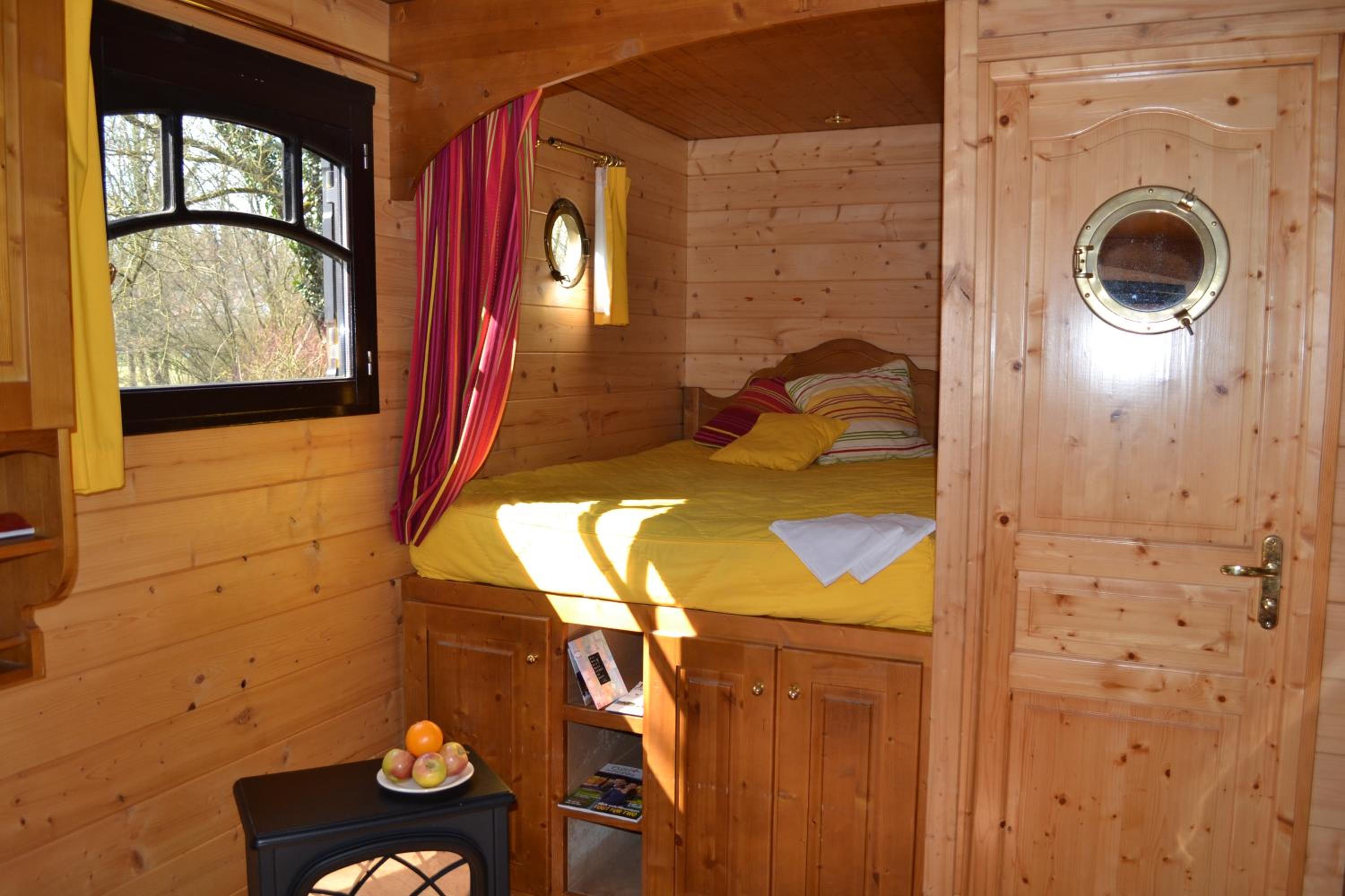 Wooden Caravan - Photo 2