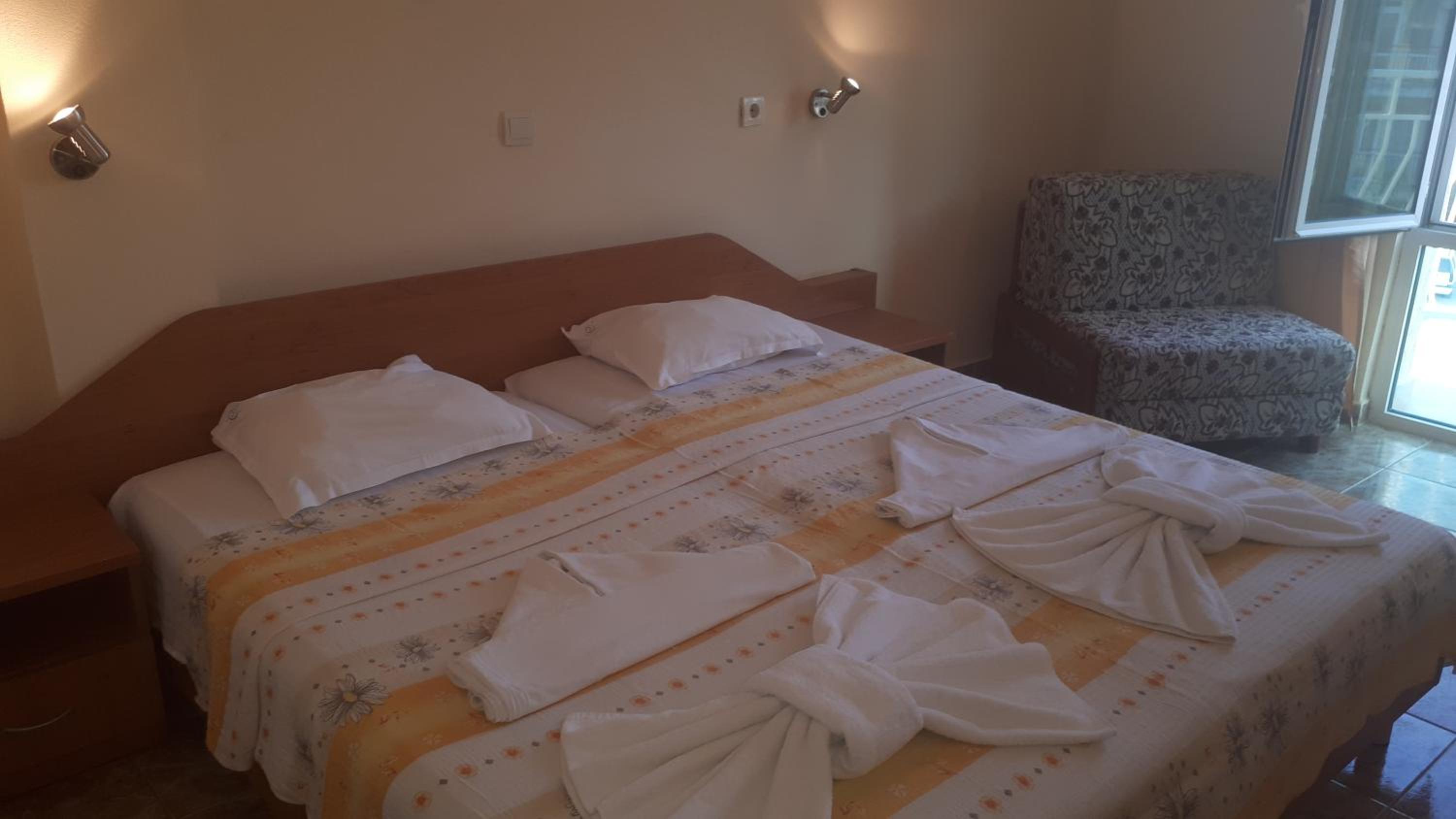 Triple Room with Terrace photo 2