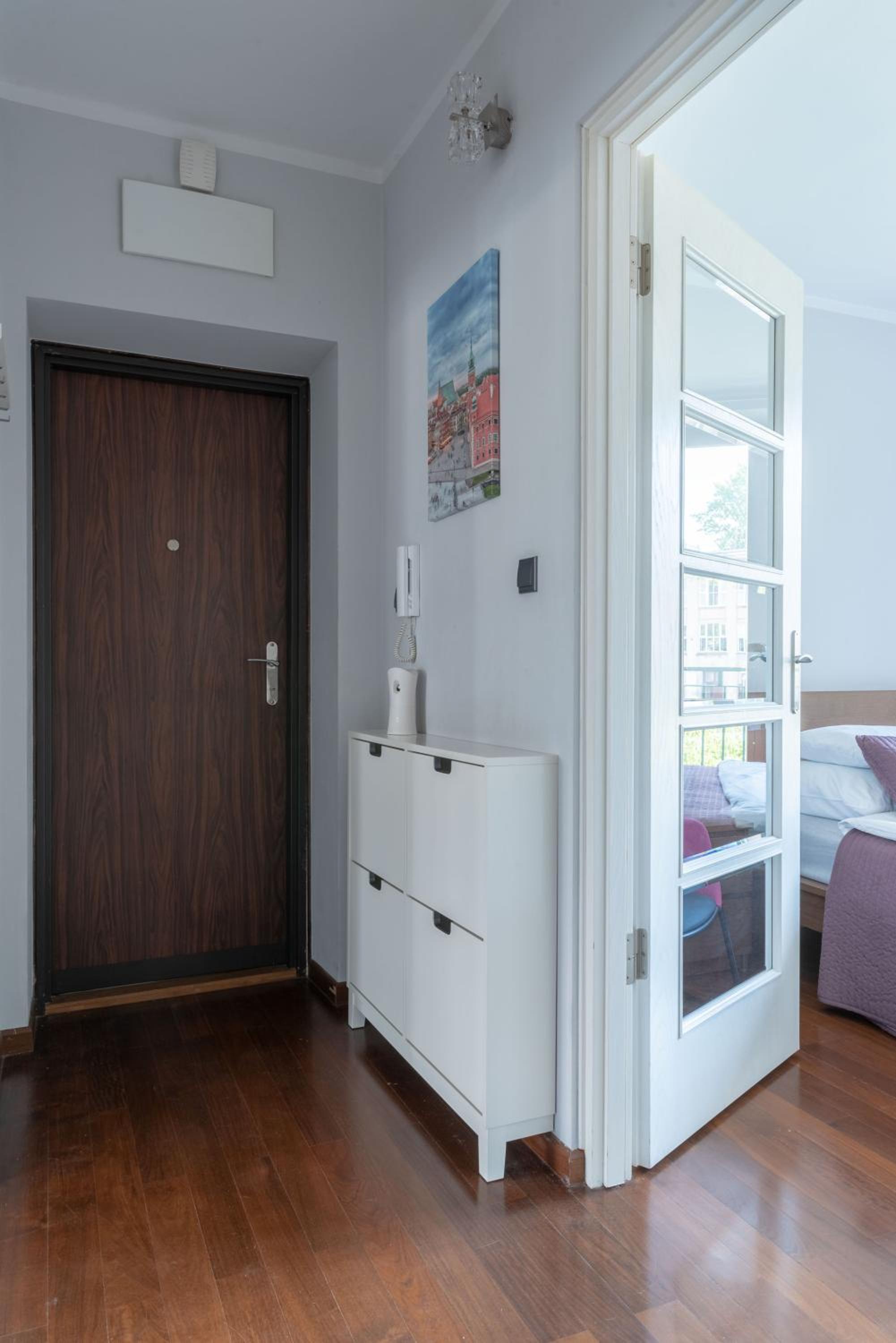 One-Bedroom Apartment - Photo 19