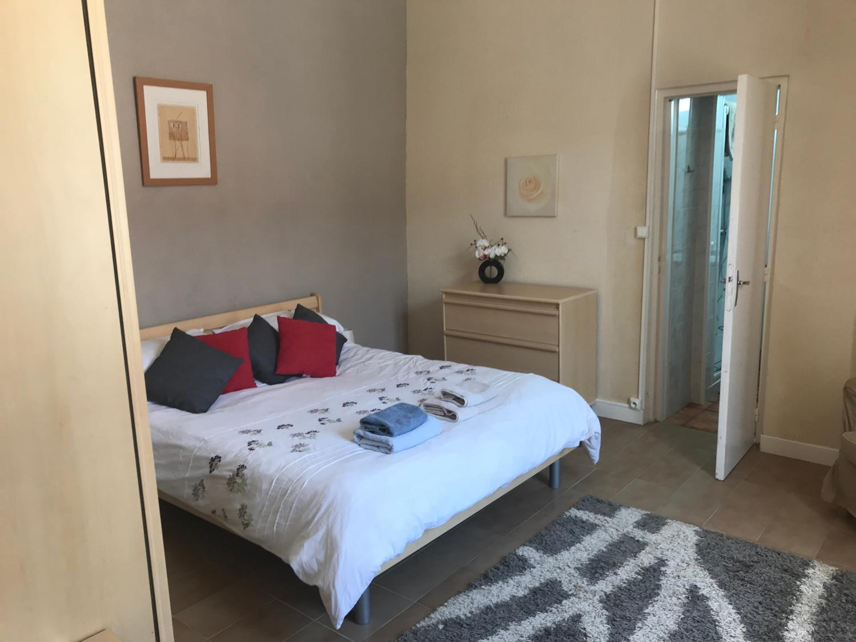 One-Bedroom House photo 2