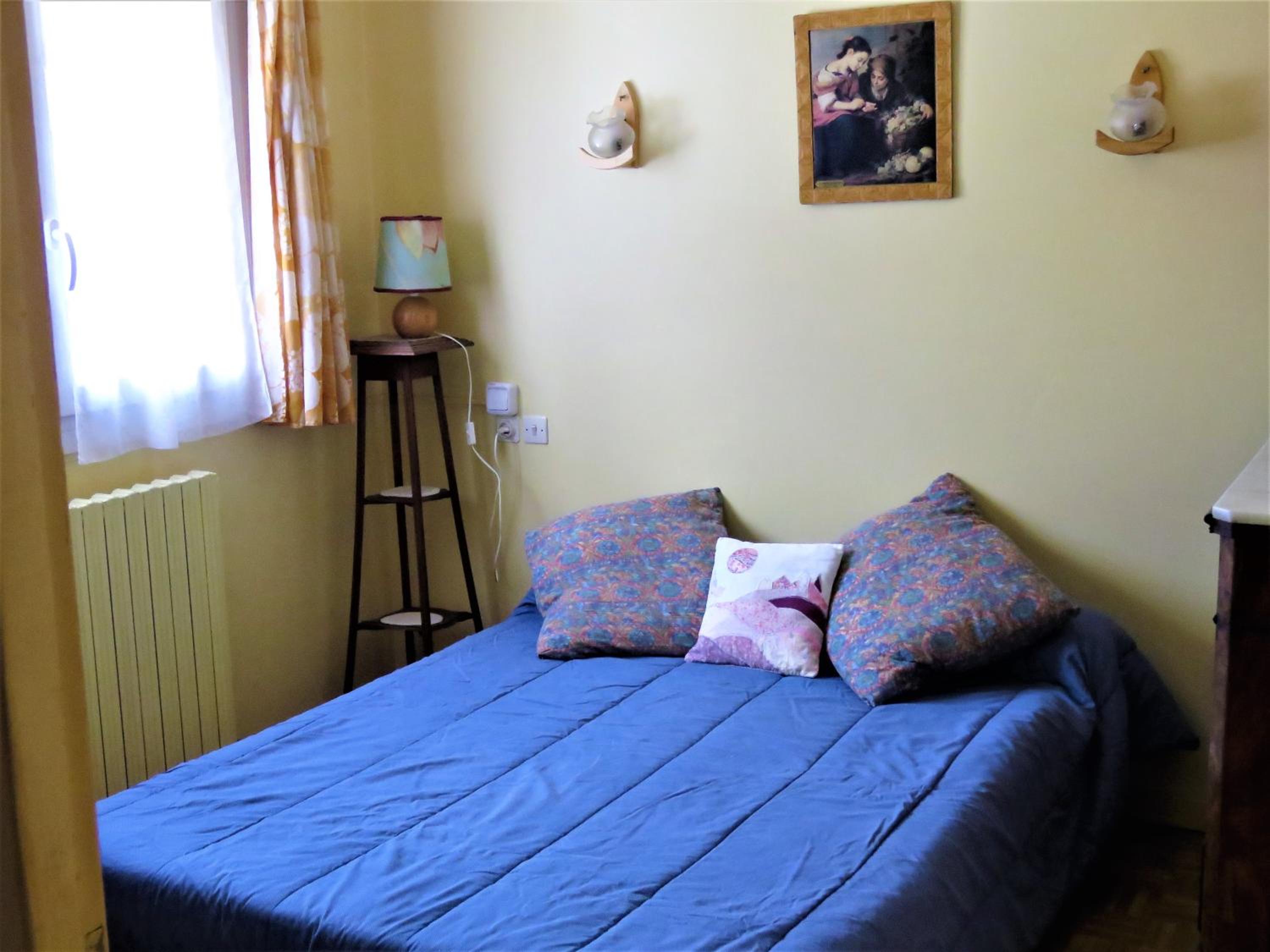 One-Bedroom Apartment (5 Adults) photo 2