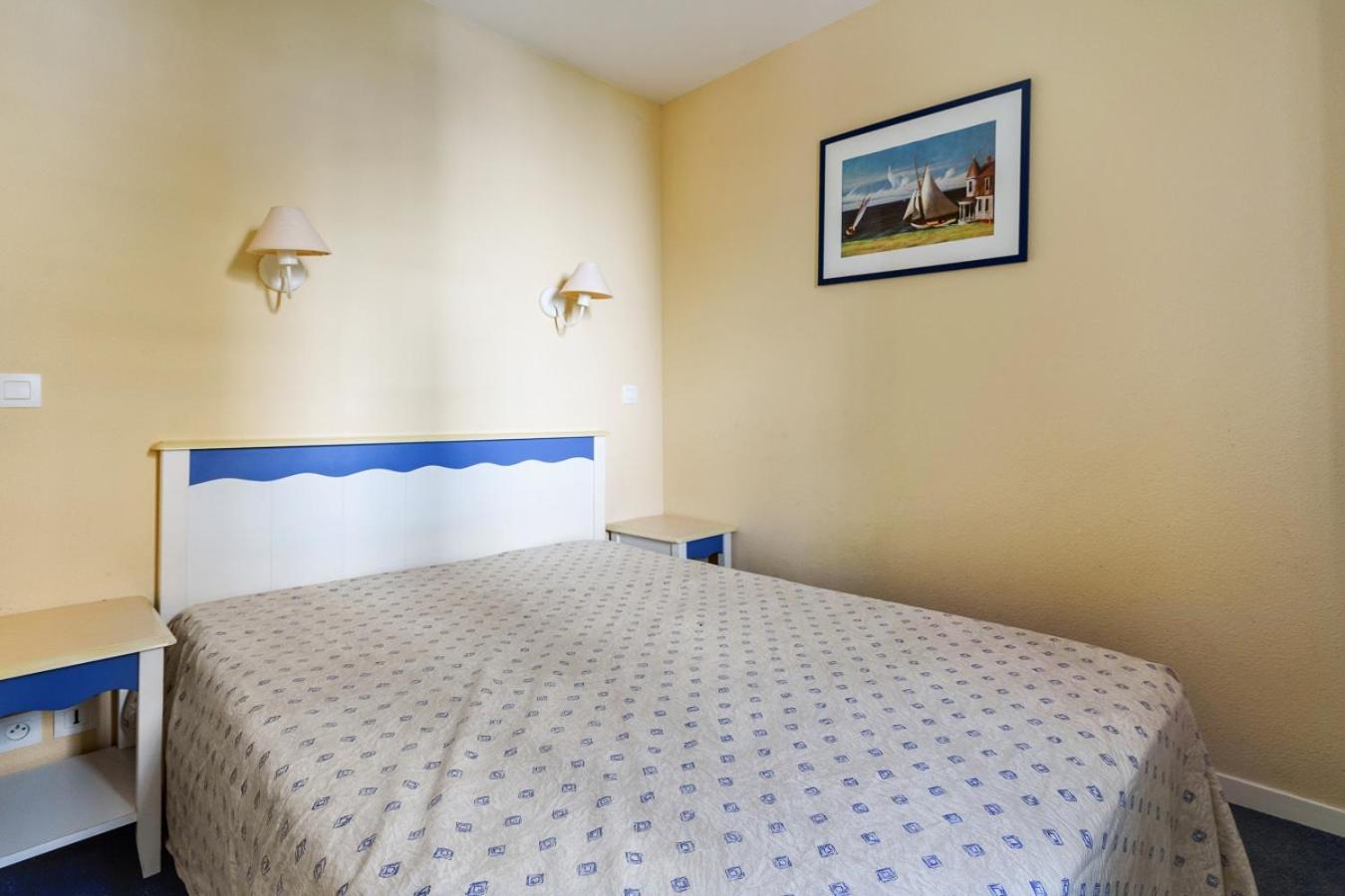 Budget One-Bedroom Apartment (6 People) photo 3
