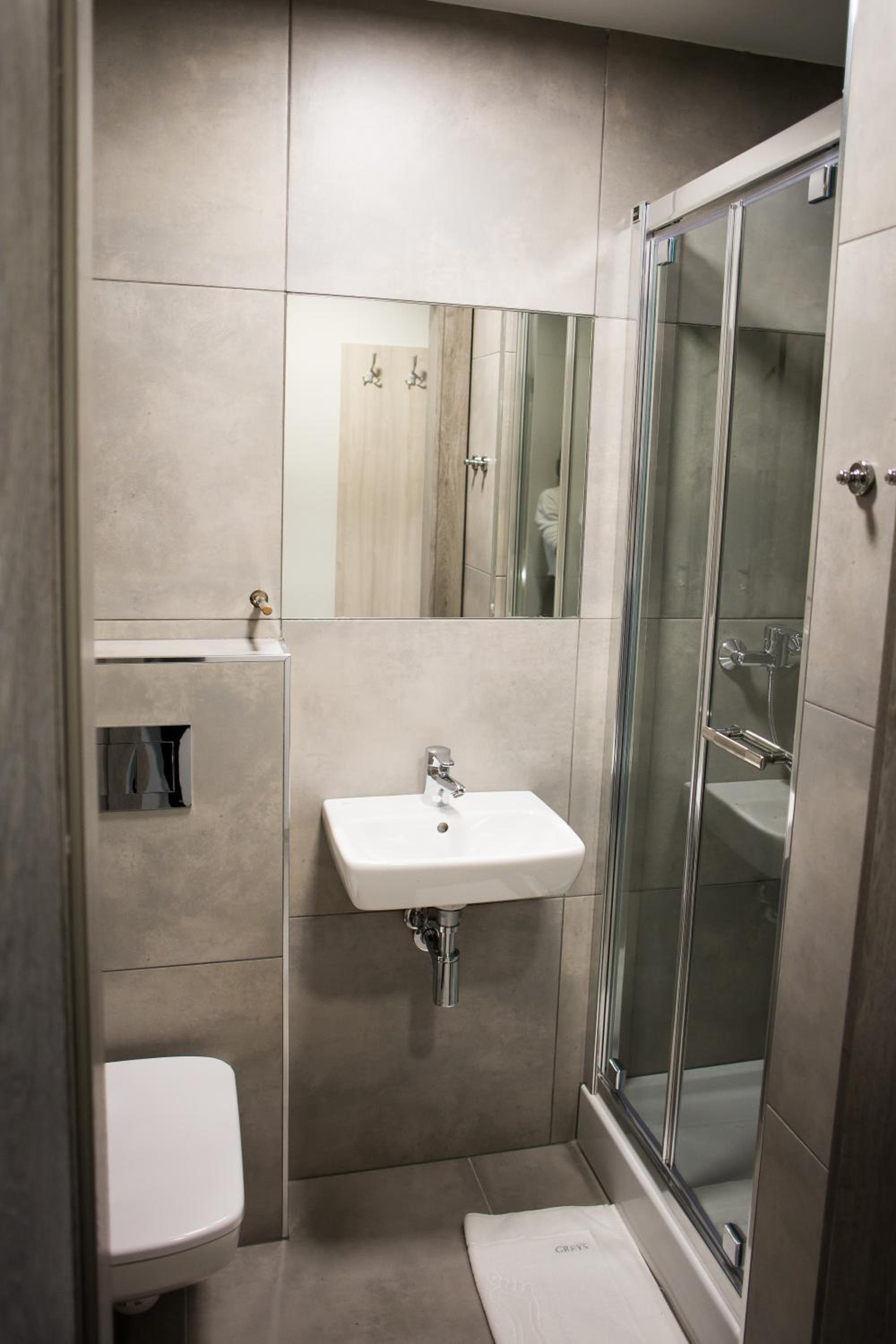 Economy Double or Twin Room photo 1