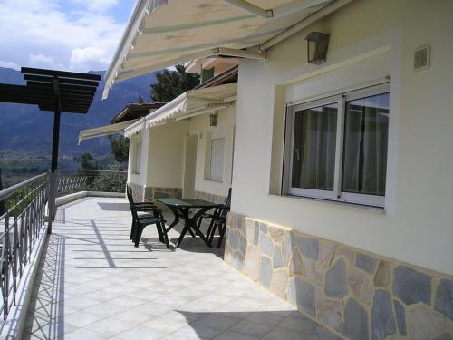 Apartment (4 Adults)