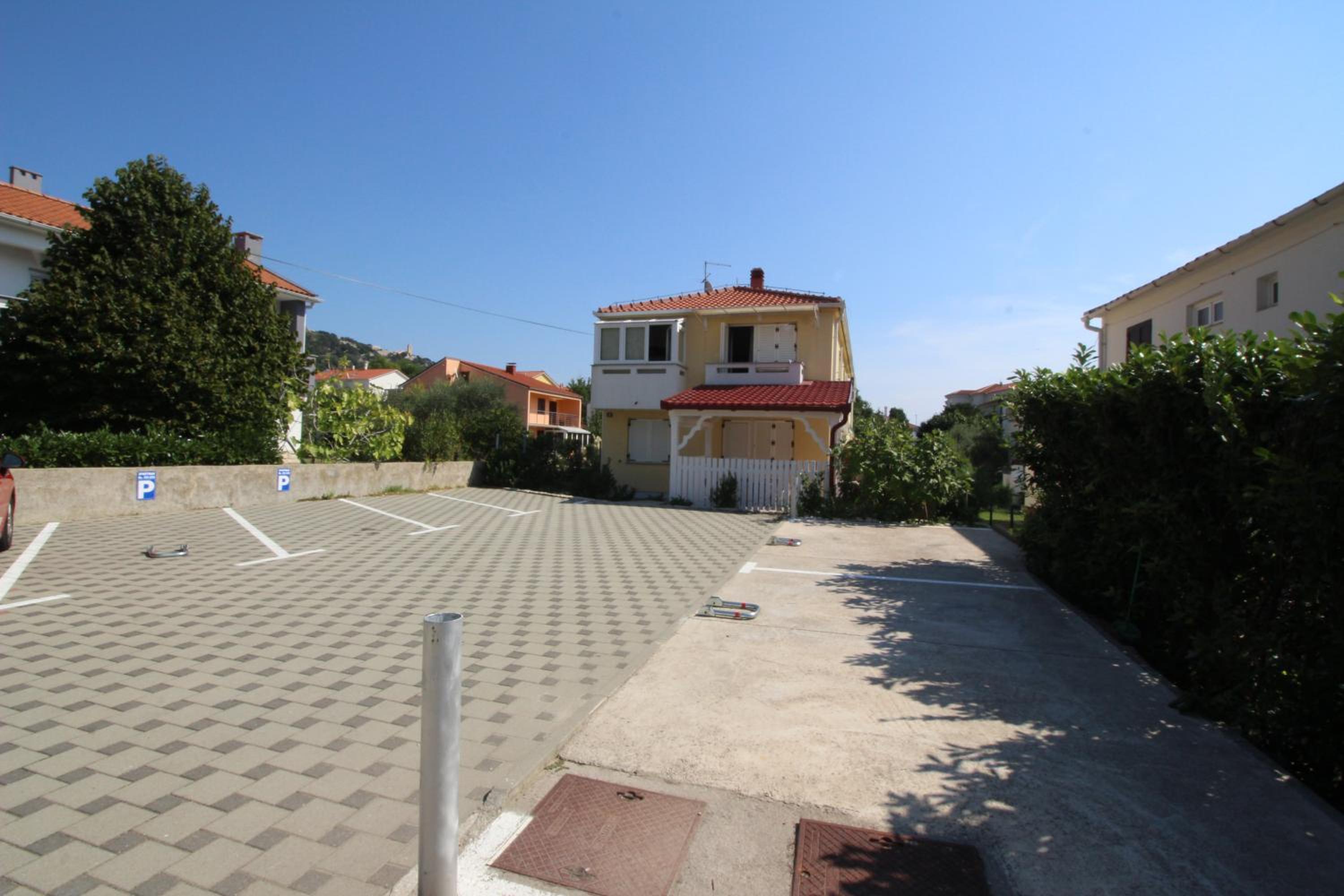 Apartment - Split Level