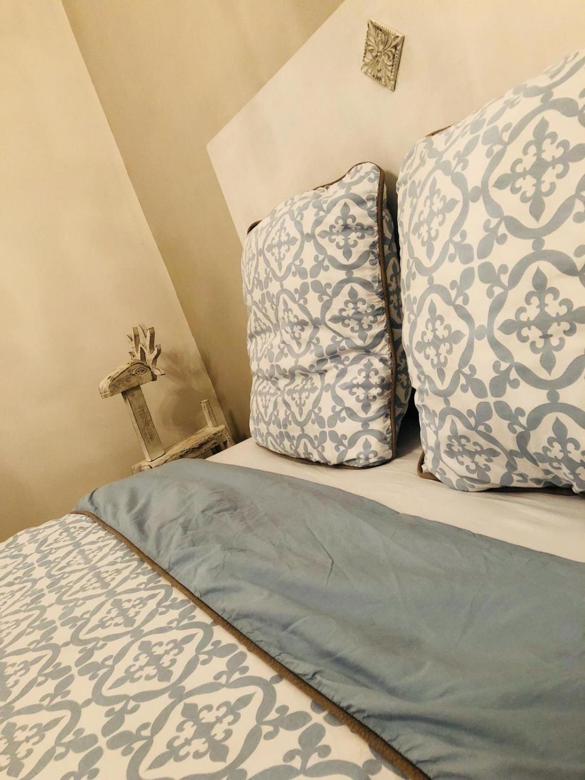 Double Room with Private Bathroom - Photo 4