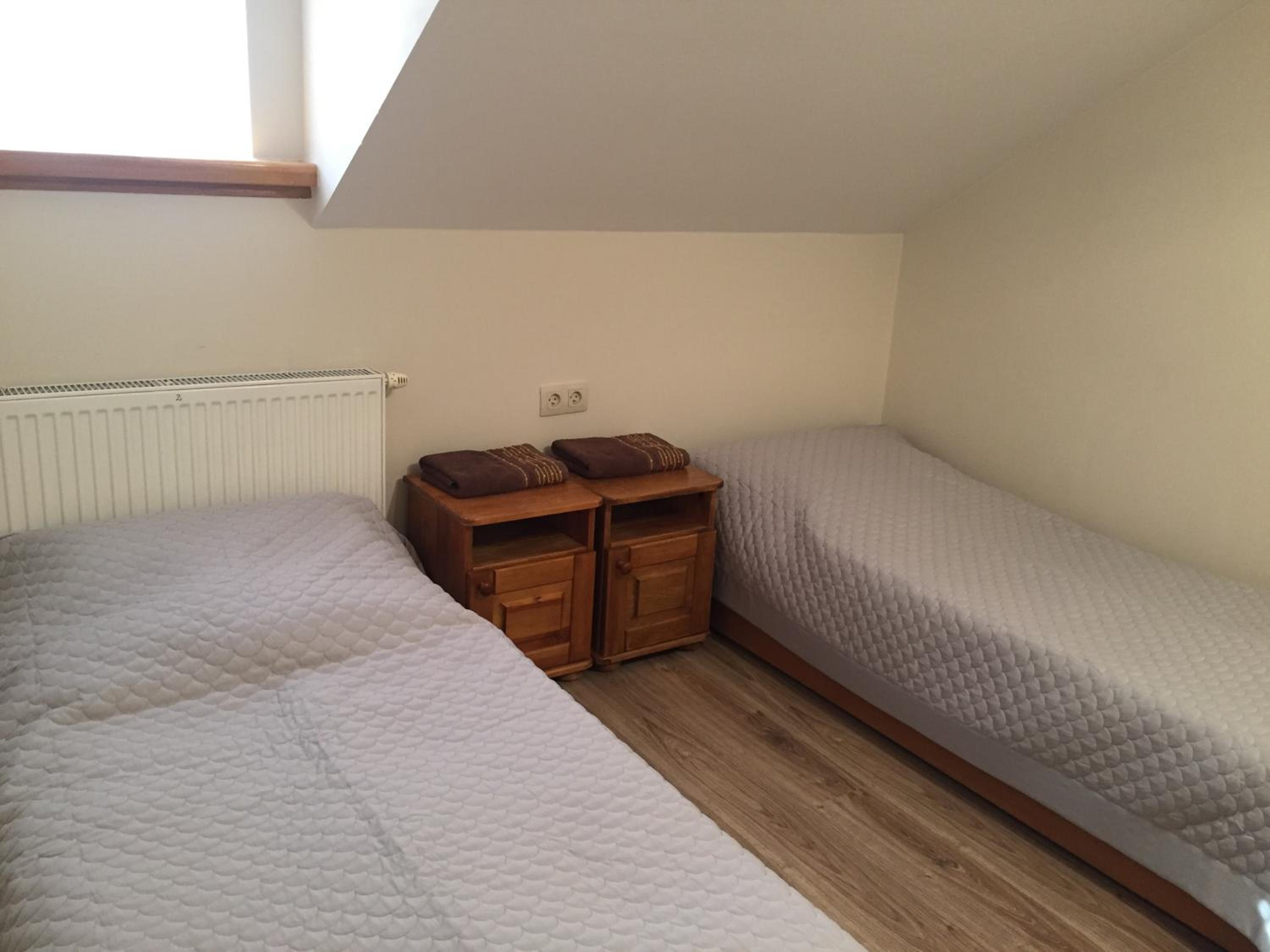 Twin Room with Bathroom photo 2