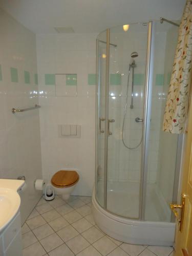 Standard Double Room - Photo 4