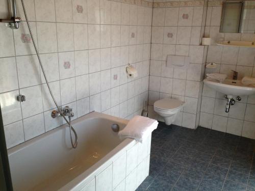 Double Room with Balcony photo 3