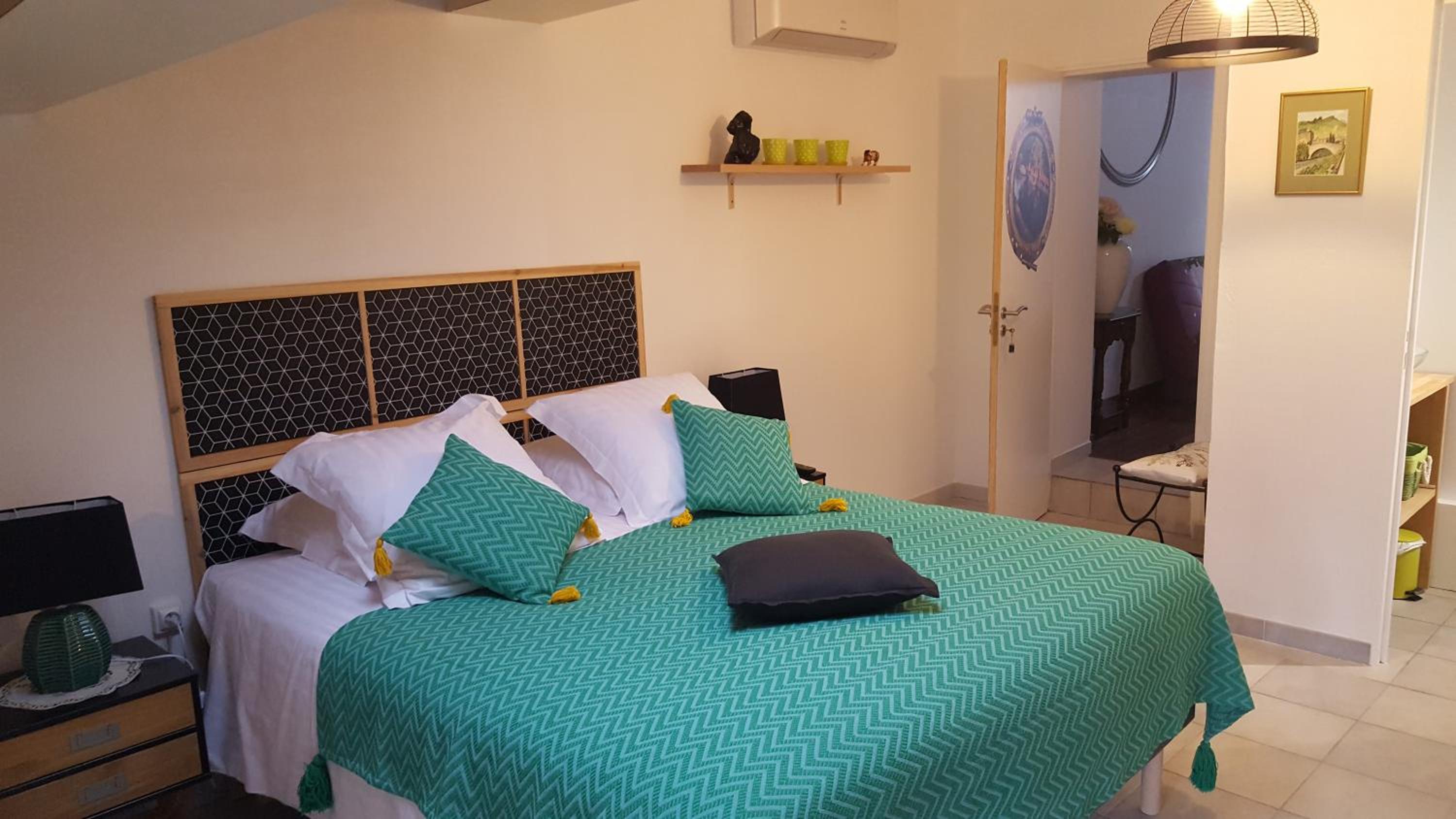 Queen Room - Photo 1