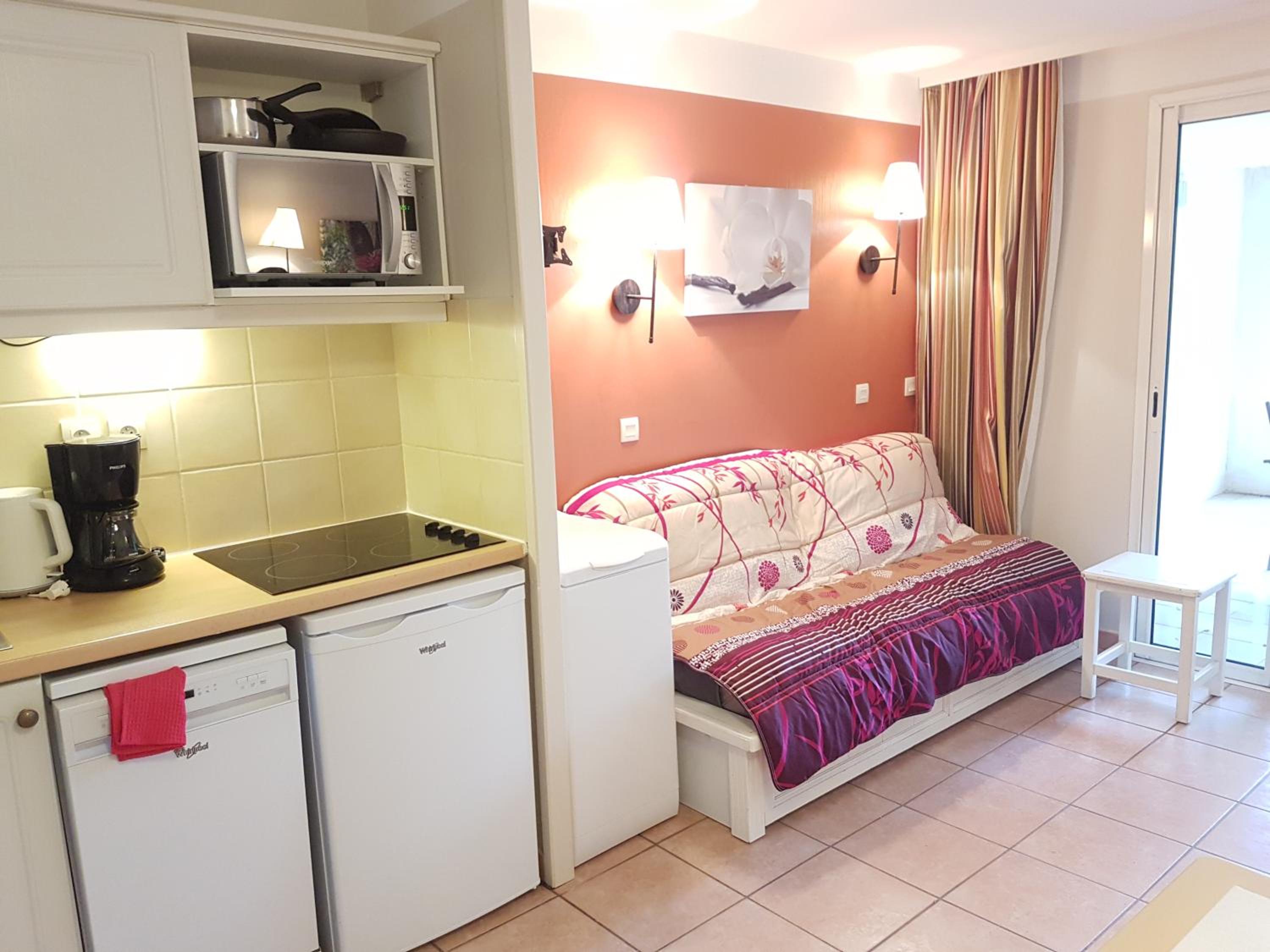 Apartment - Ground Floor photo 3
