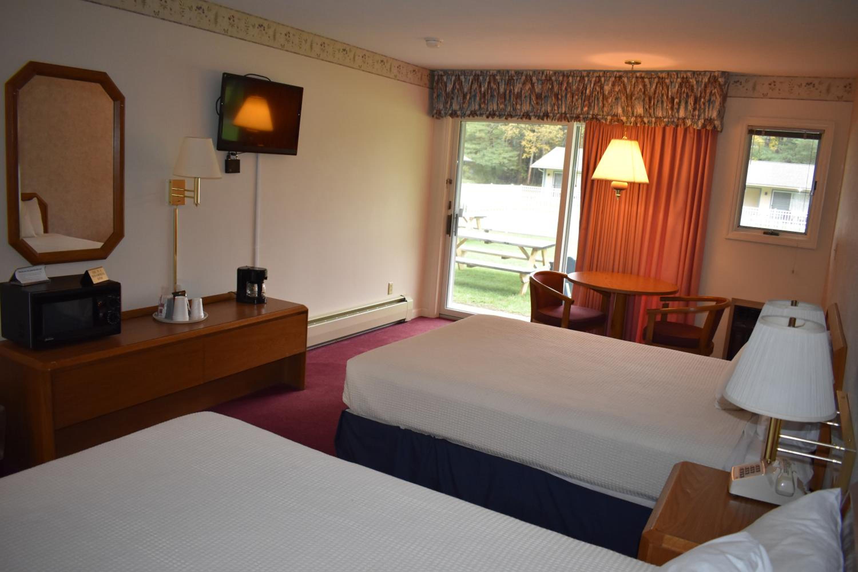 Deluxe Queen Room photo 3