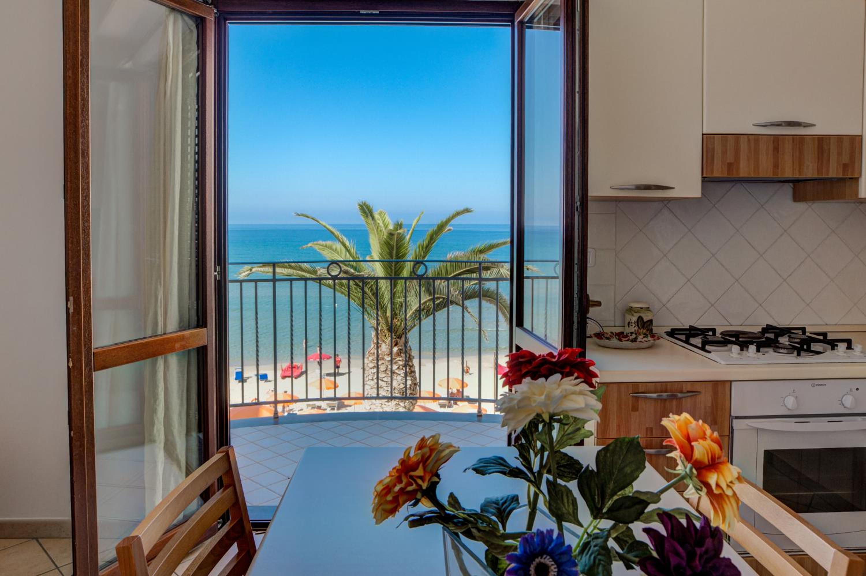 Studio Apartment with Sea View