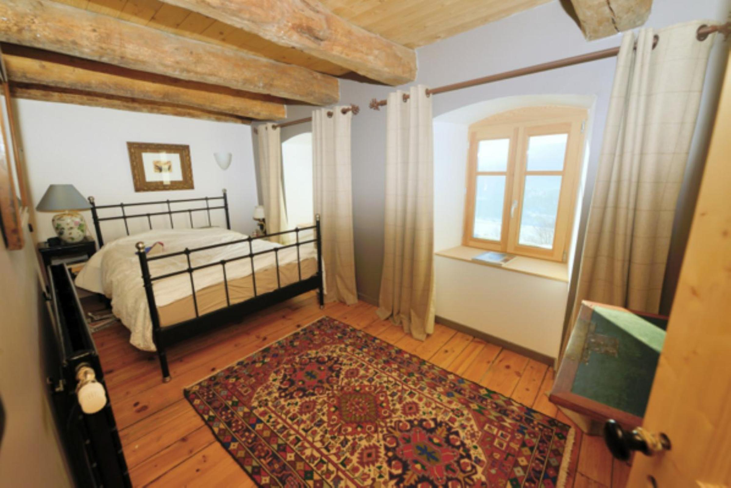 Standard Double Room with Shared Bathroom
