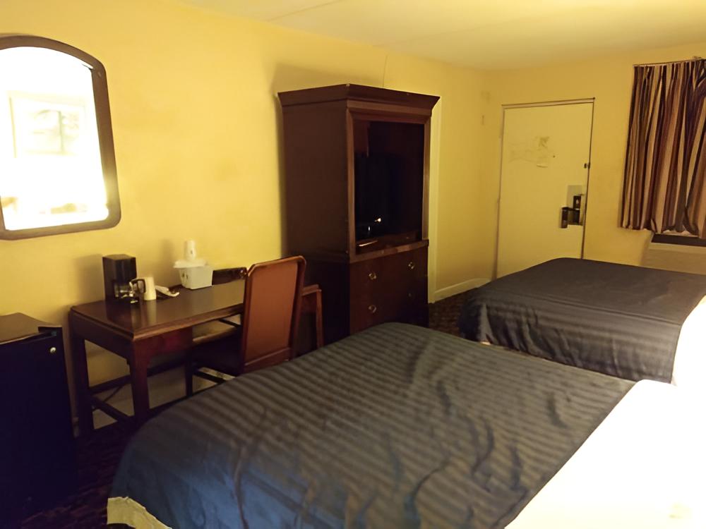 Double Room with Two Double Beds - Non-Smoking