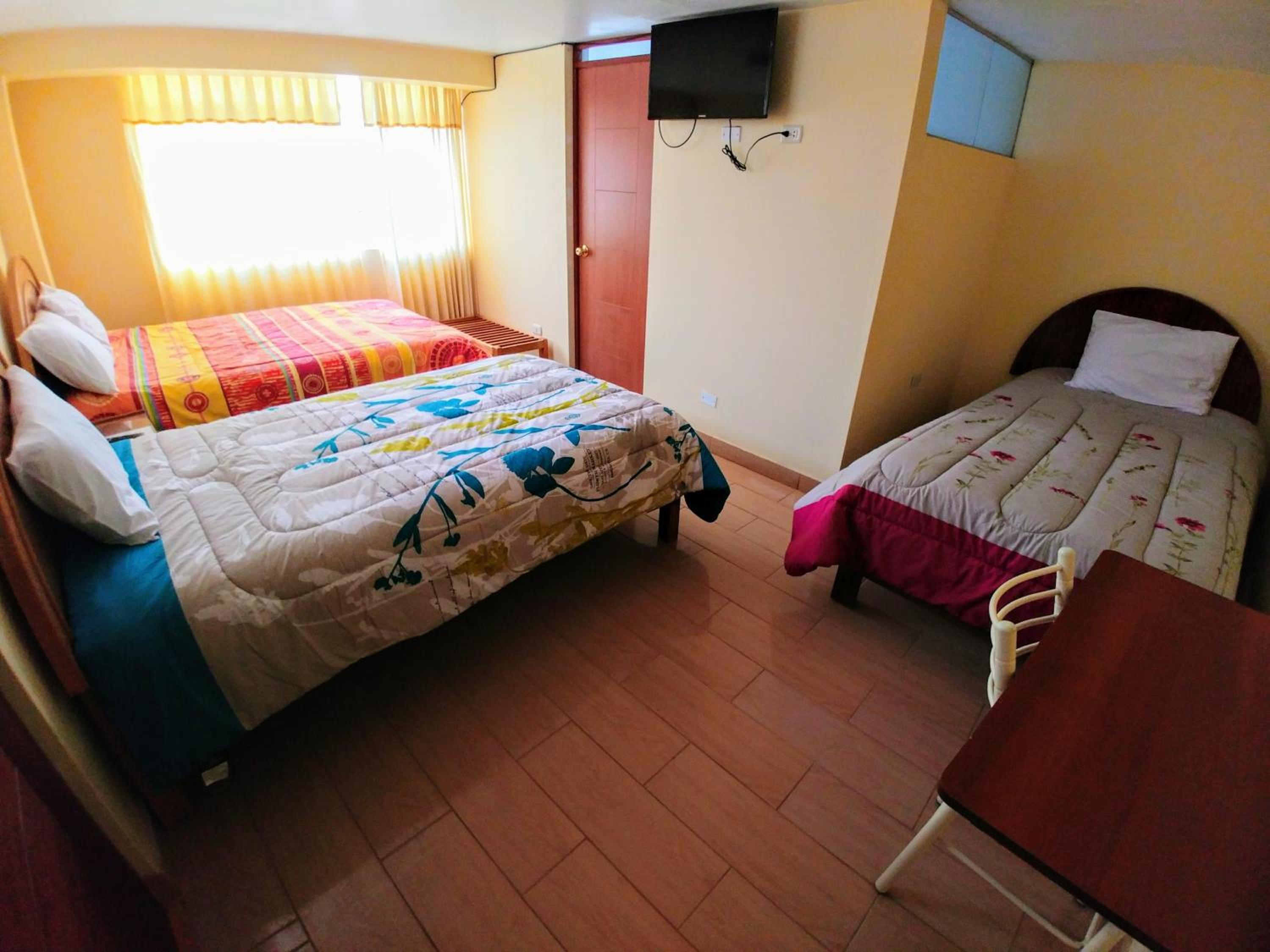 Quadruple Room with Lake View photo 2