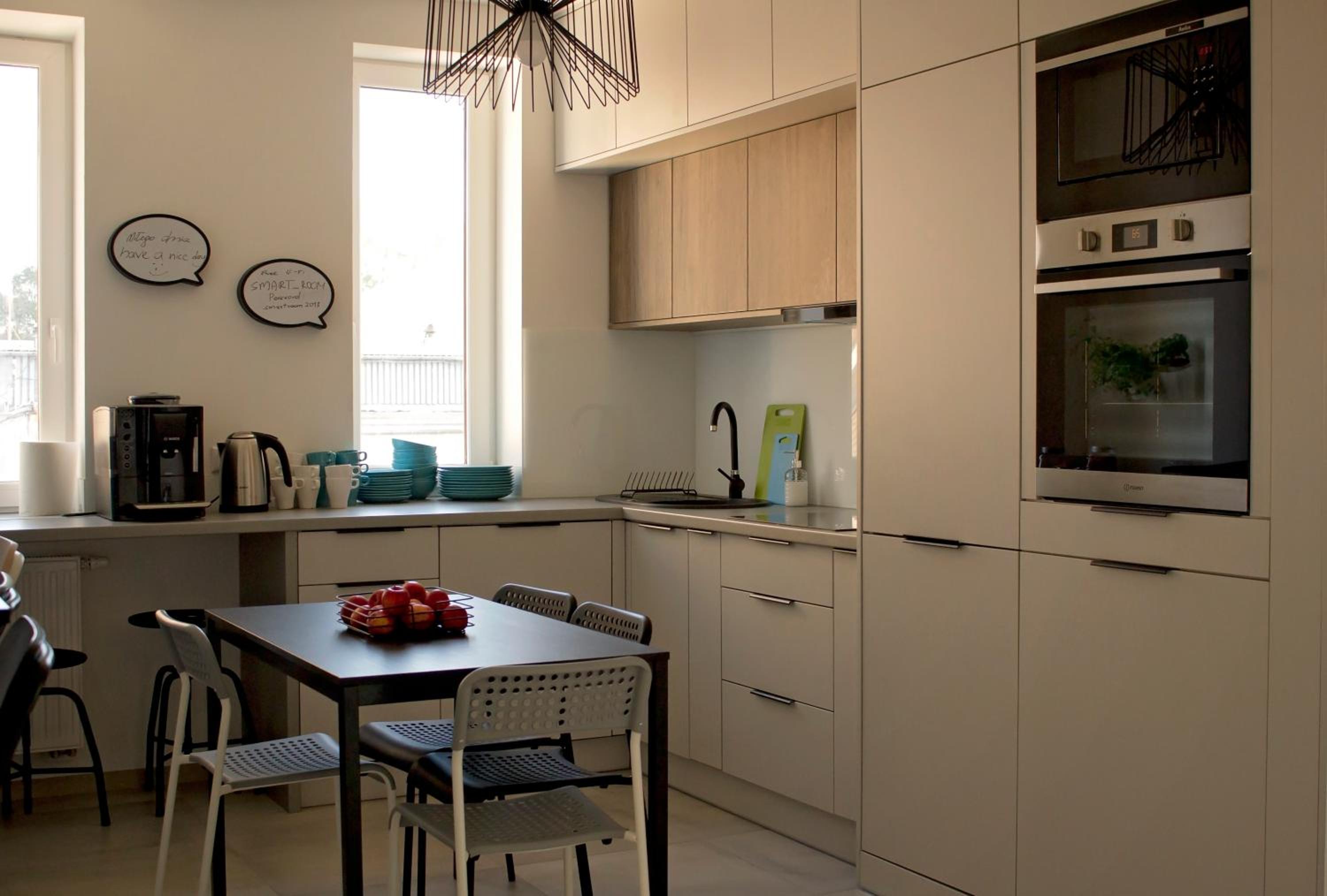 Large Double or Twin Room with Bathroom - Photo 24
