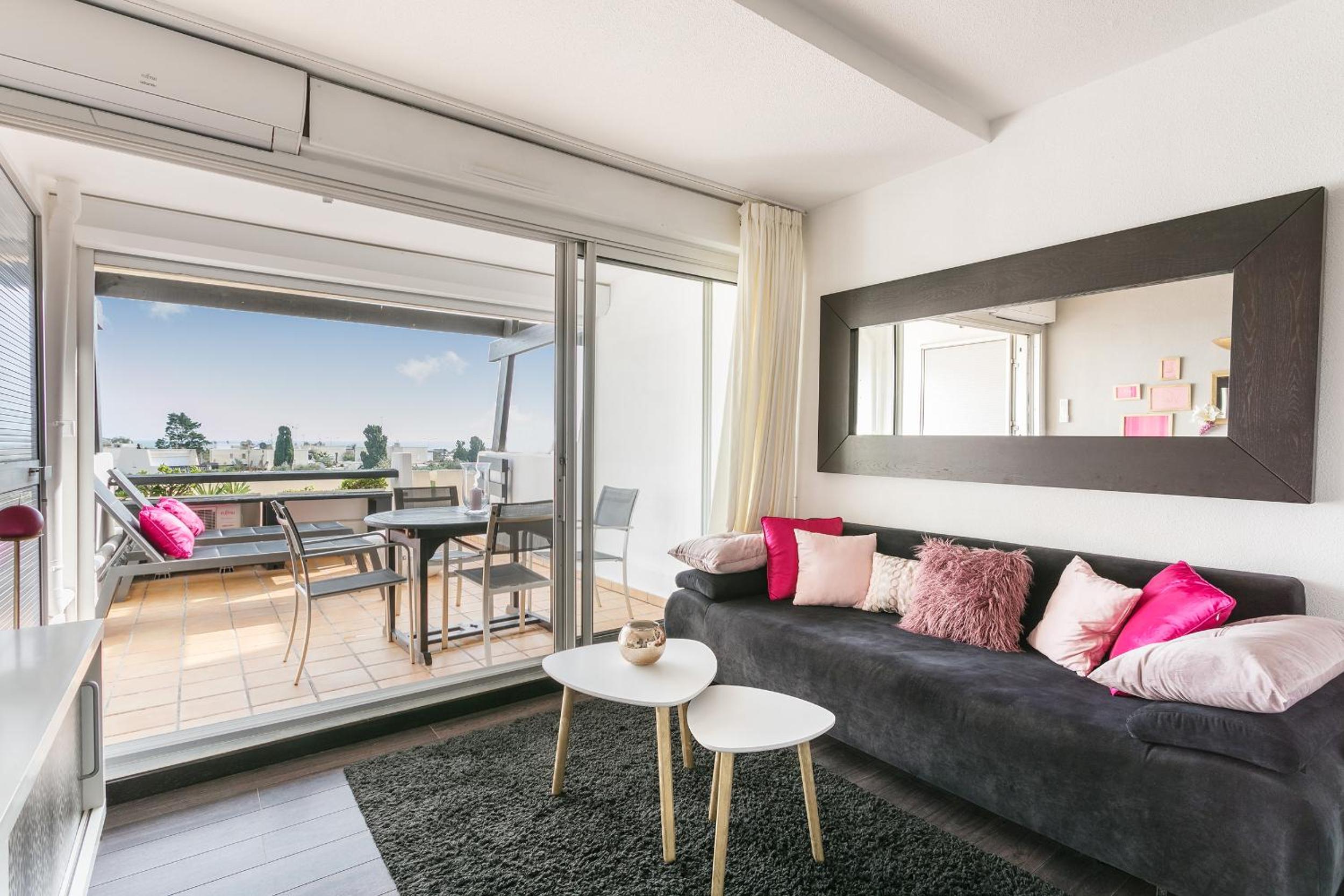 Apartment with Sea View