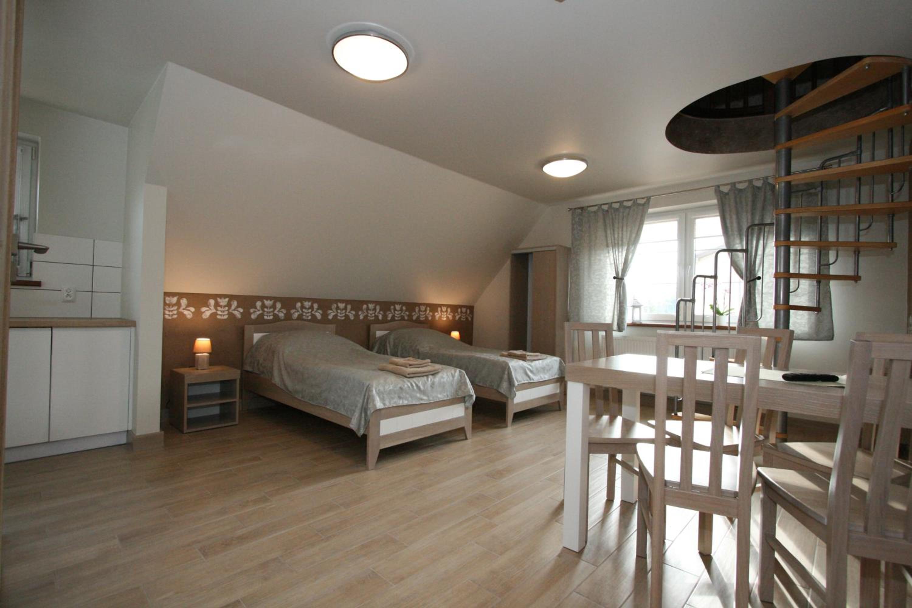 Family Room with Private Bathroom photo 1