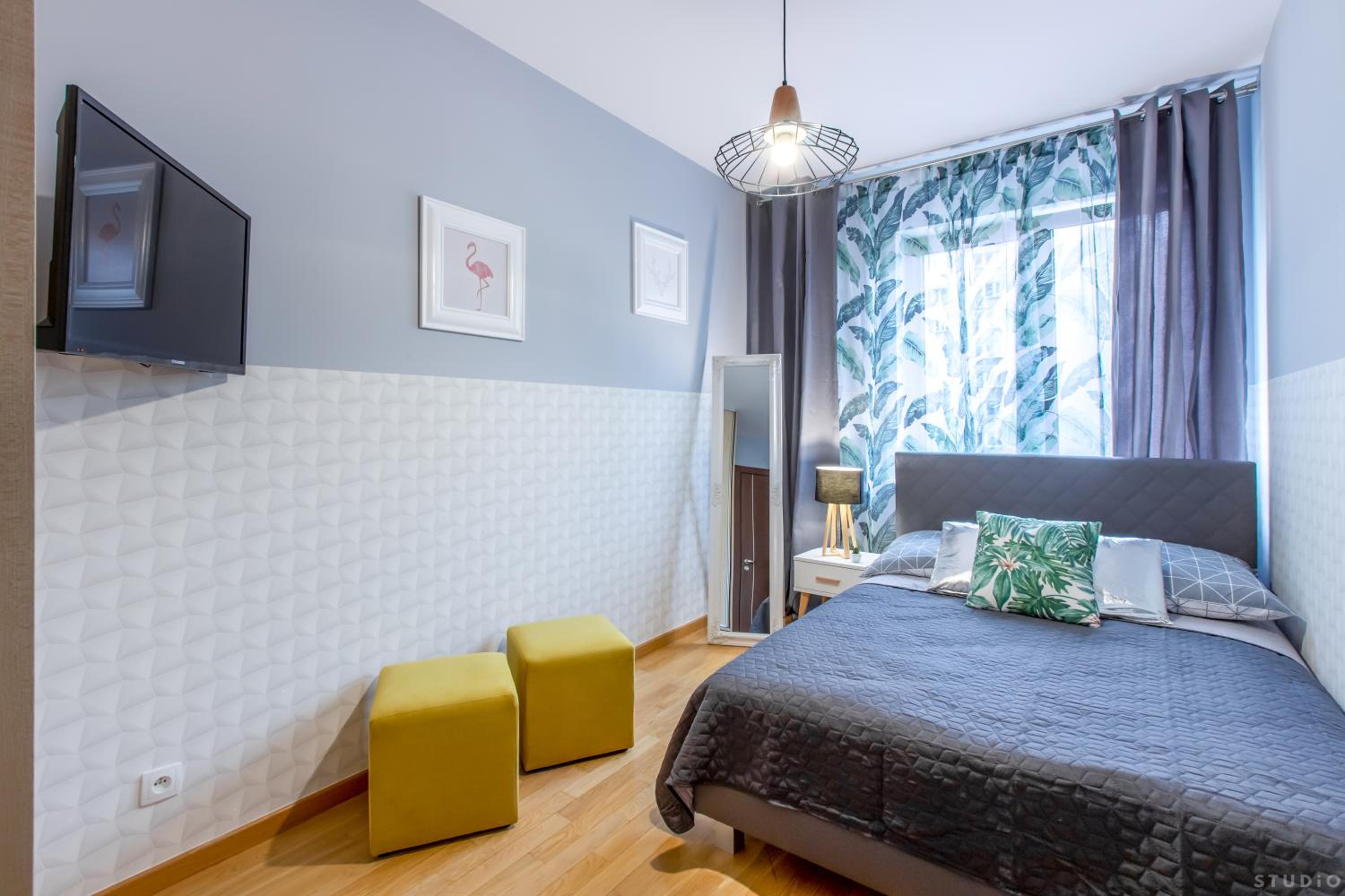 Standard Double Room with Shared Bathroom