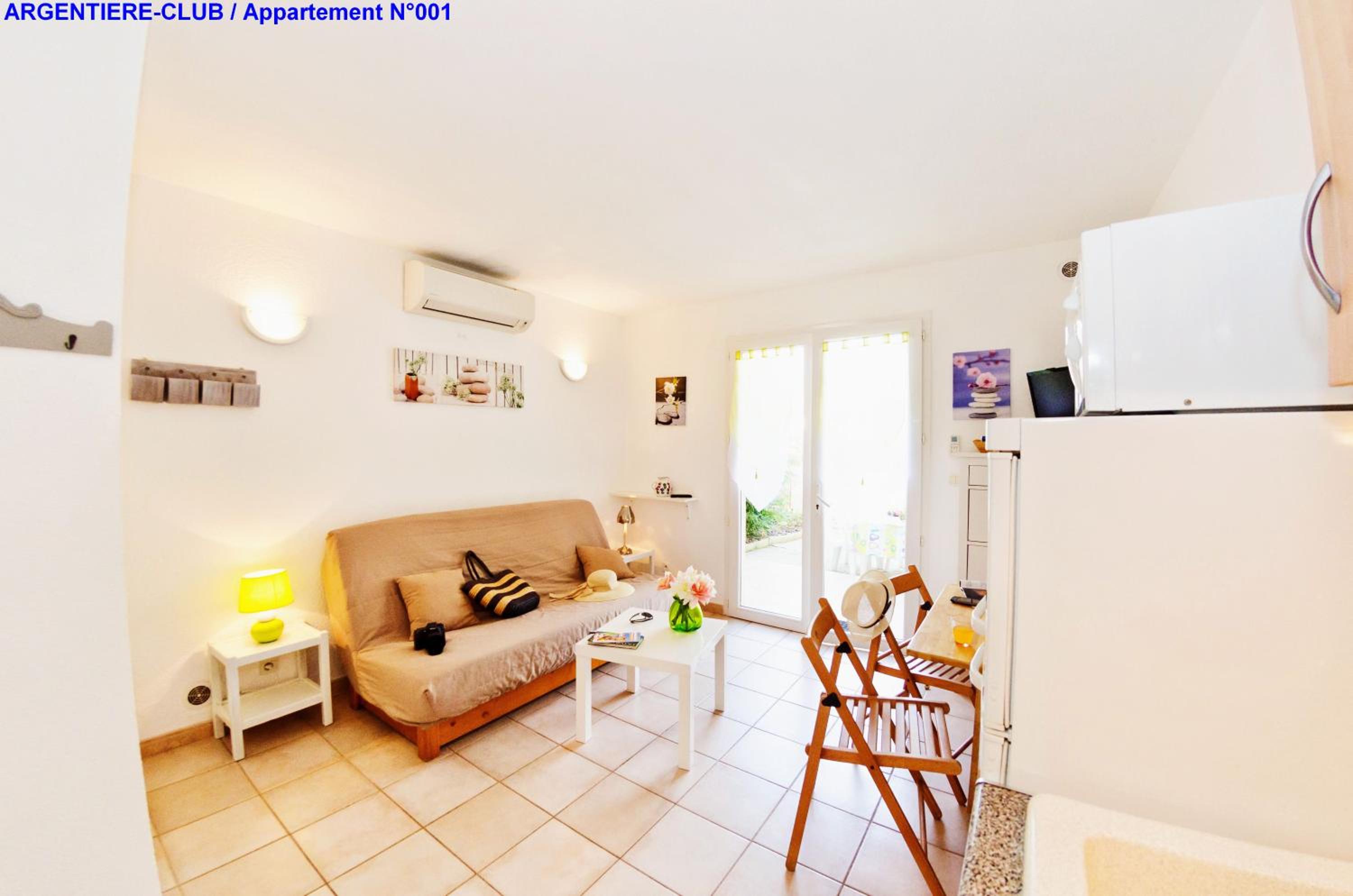 Apartment with Garden View
