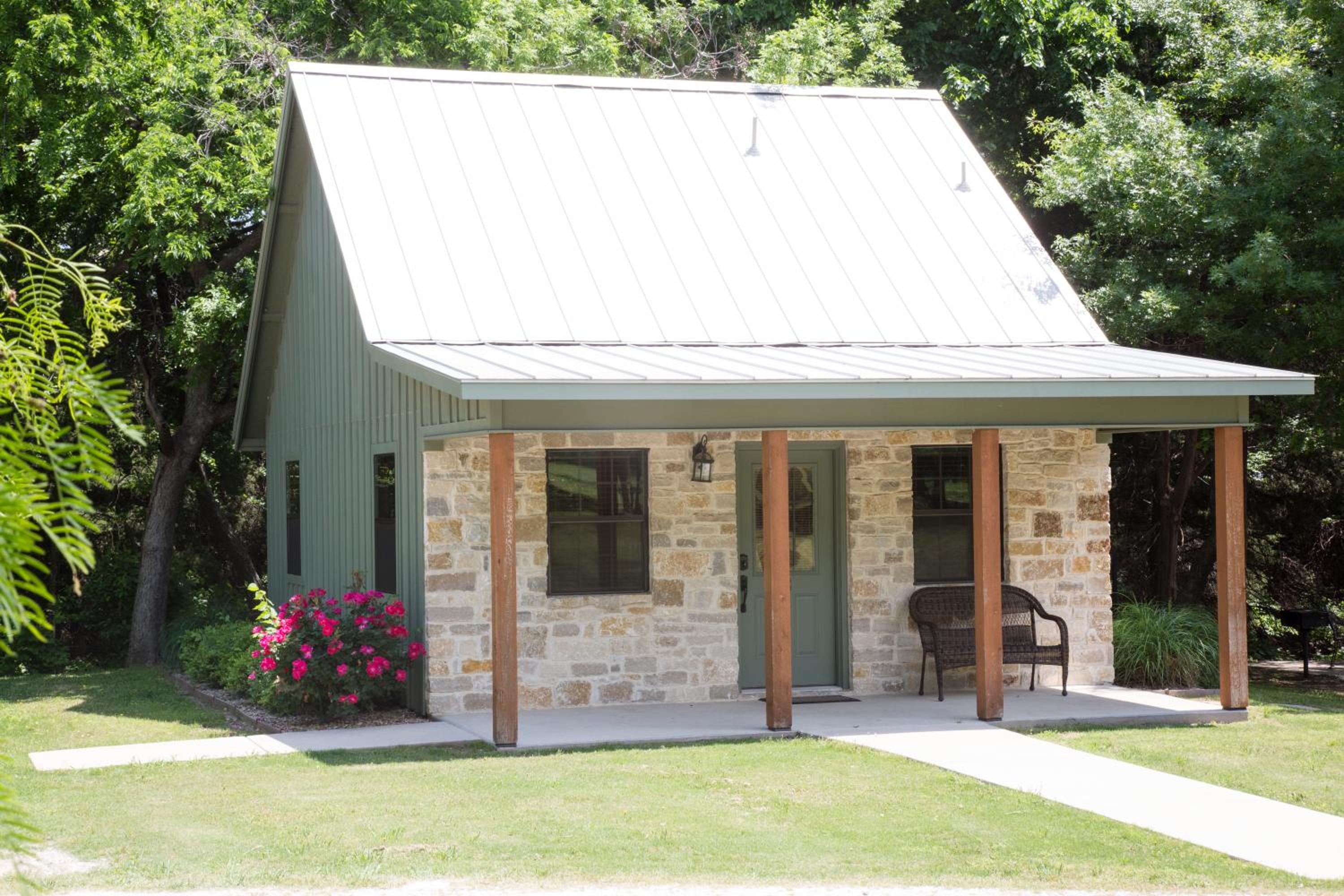 Bungalow photo 1