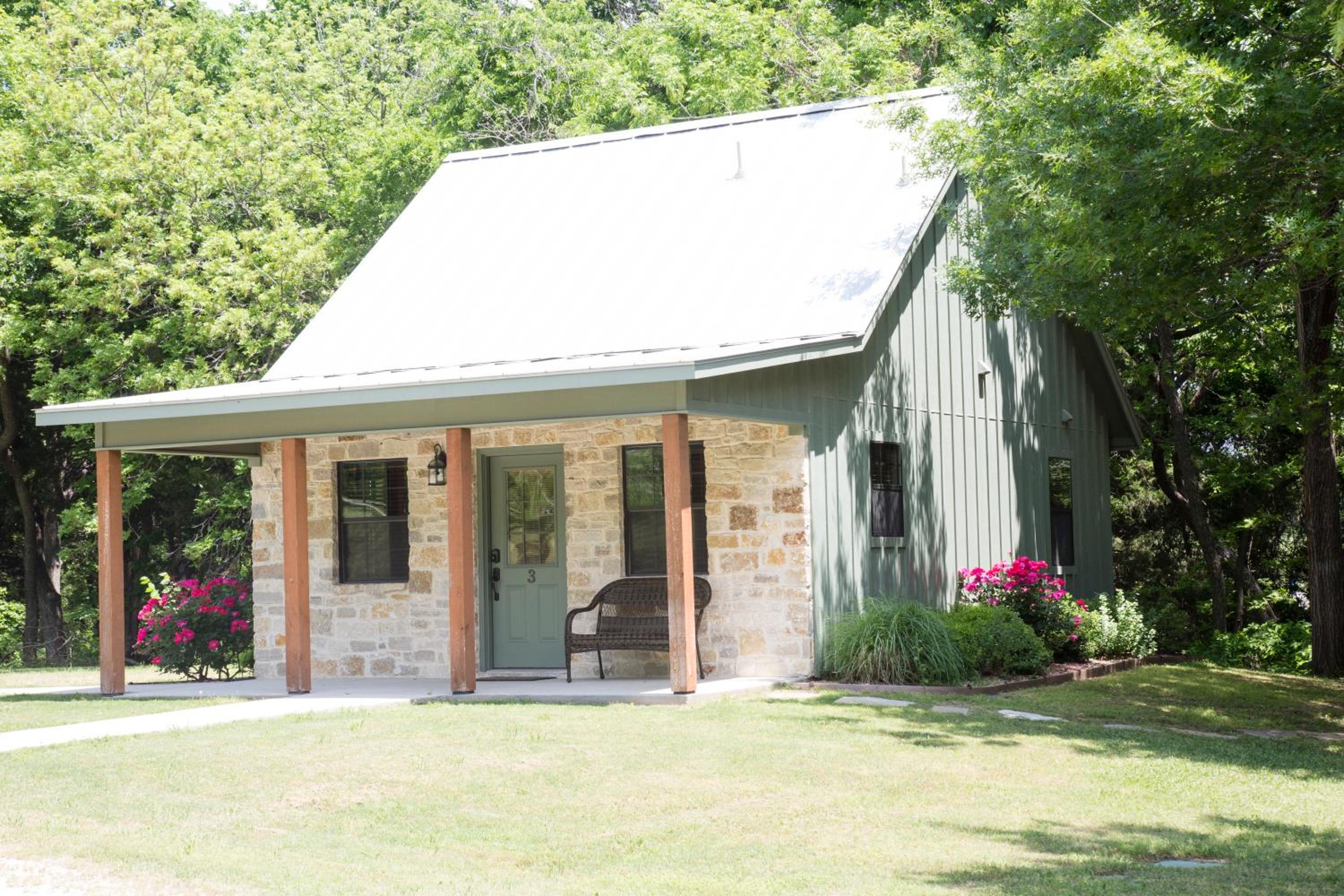 Bungalow photo 2