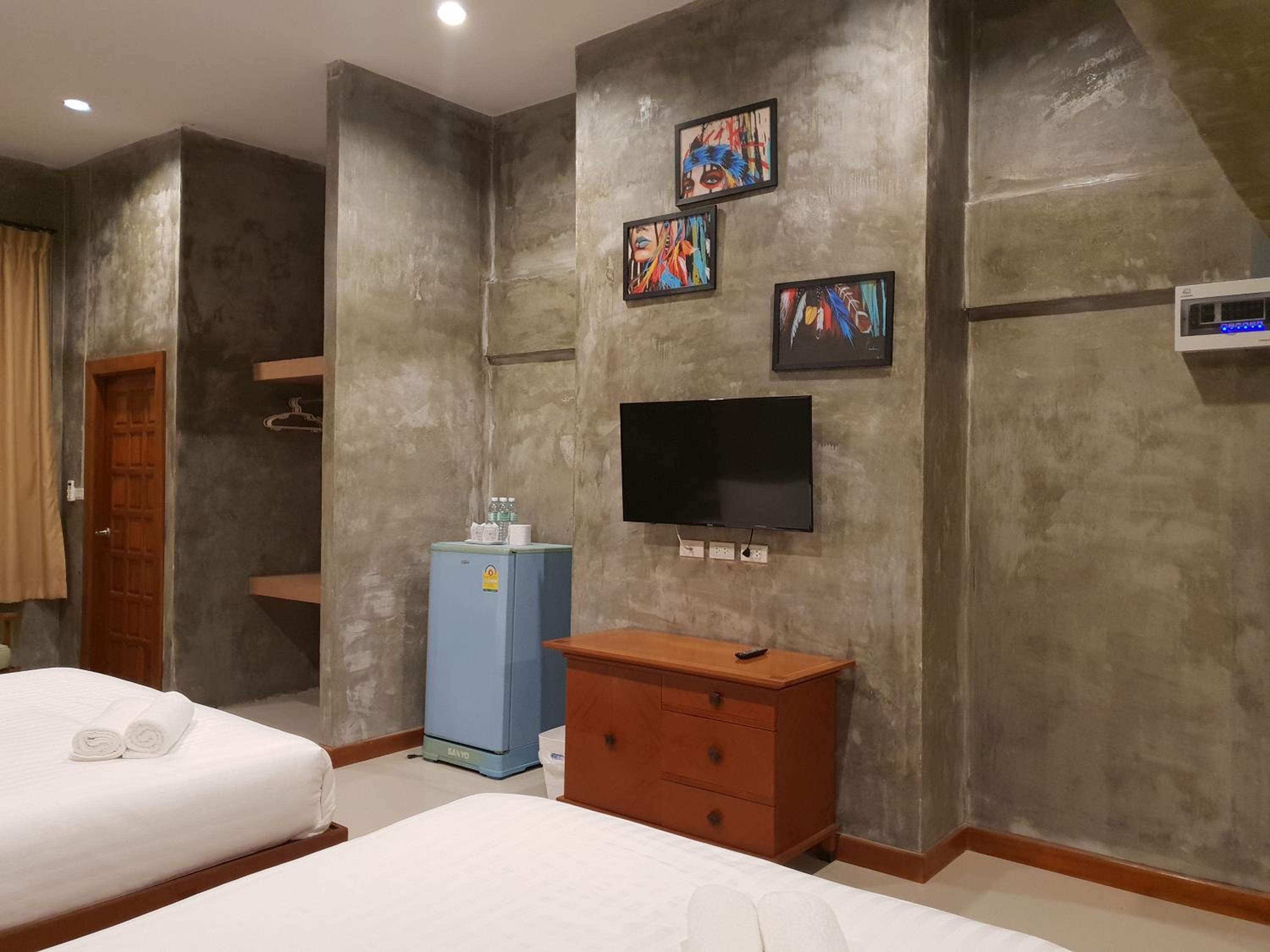Deluxe Family Suite
