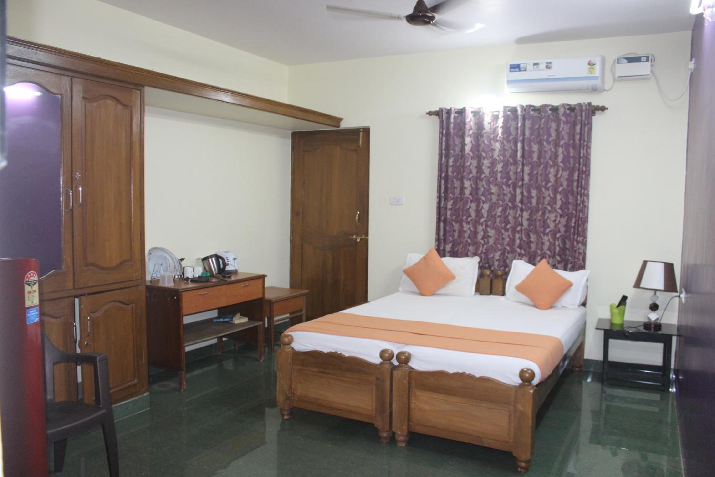 Deluxe Double Room photo 3