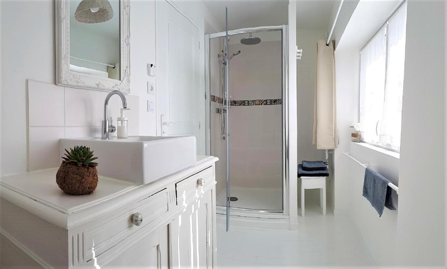 Double Room with Private Bathroom photo 3